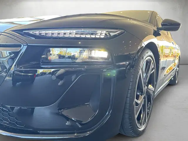 Audi A6 E-Tron view 4