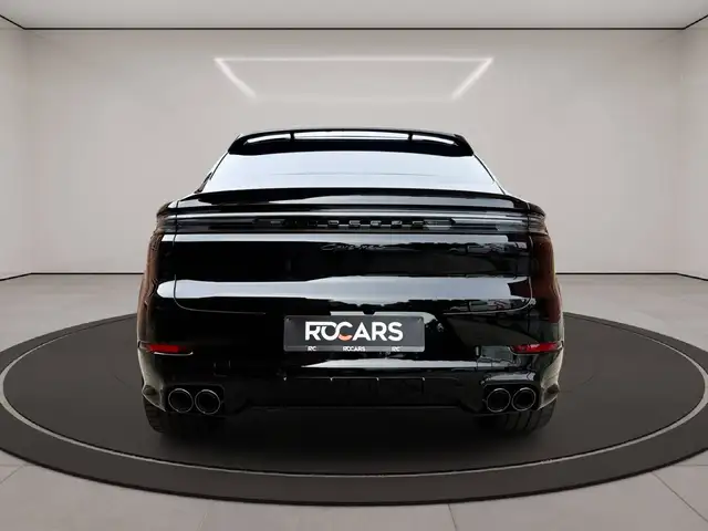 Porsche Cayenne view 7
