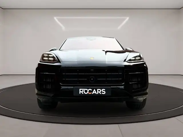 Porsche Cayenne view 2