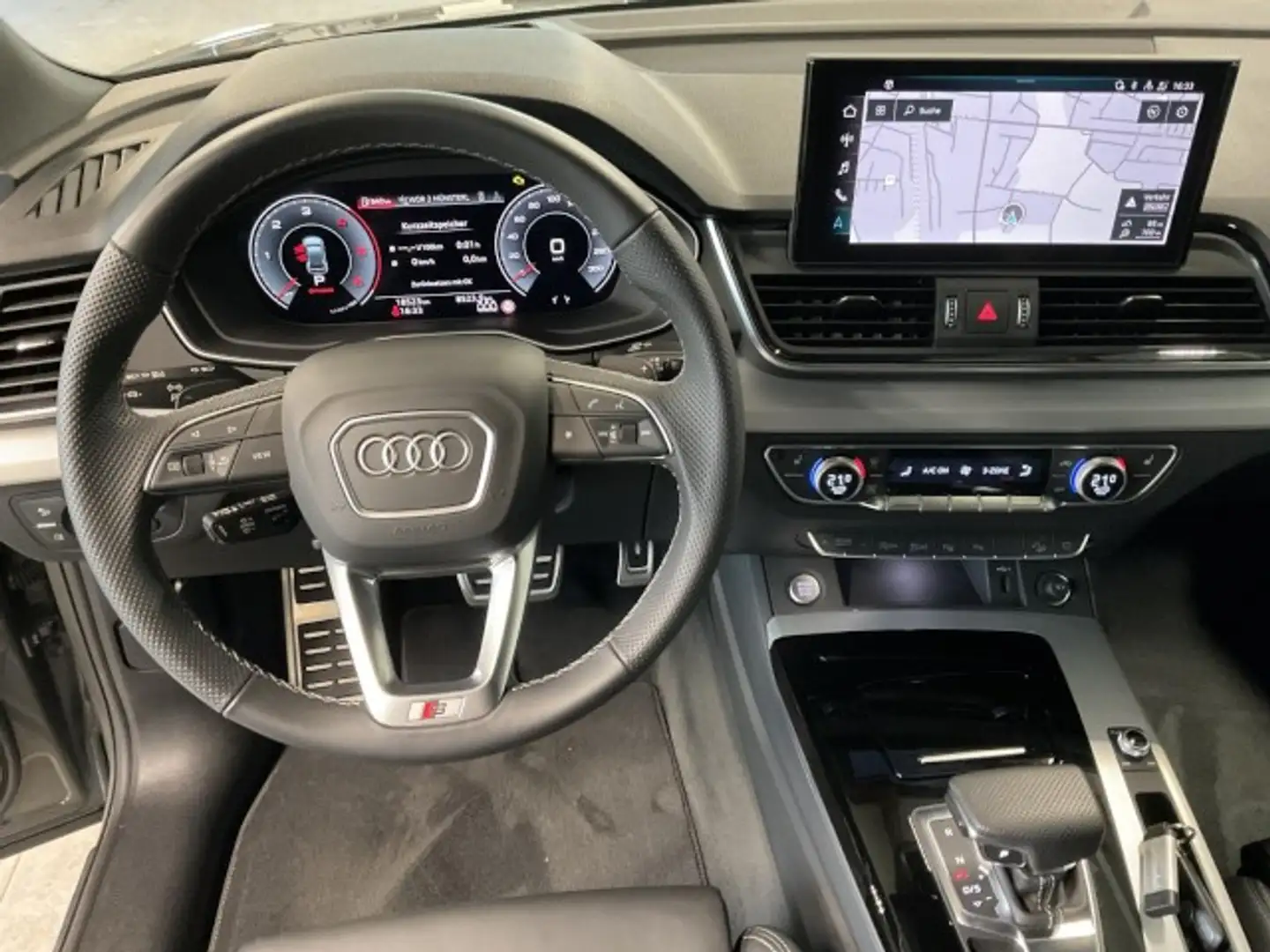 Audi Q5 S line business 50 TDI quattro AHK Pano Sthzg Head Grau - 2