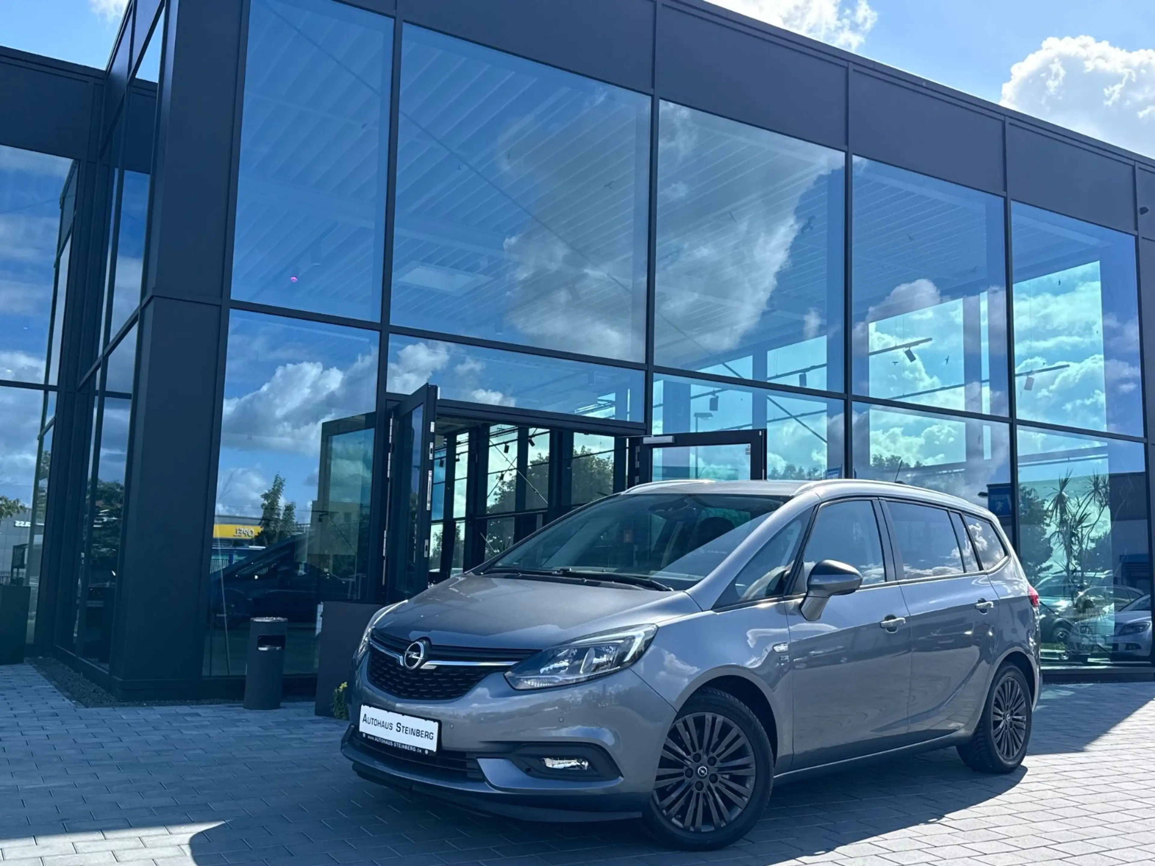 Opel Zafira NAVIGATION+KAMERA+7 SITZE+SHZ+AHK Zafira
