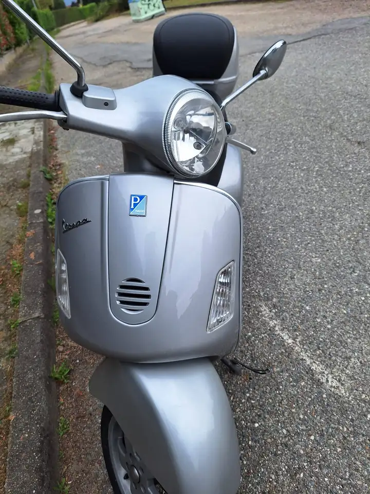 Piaggio GT 200