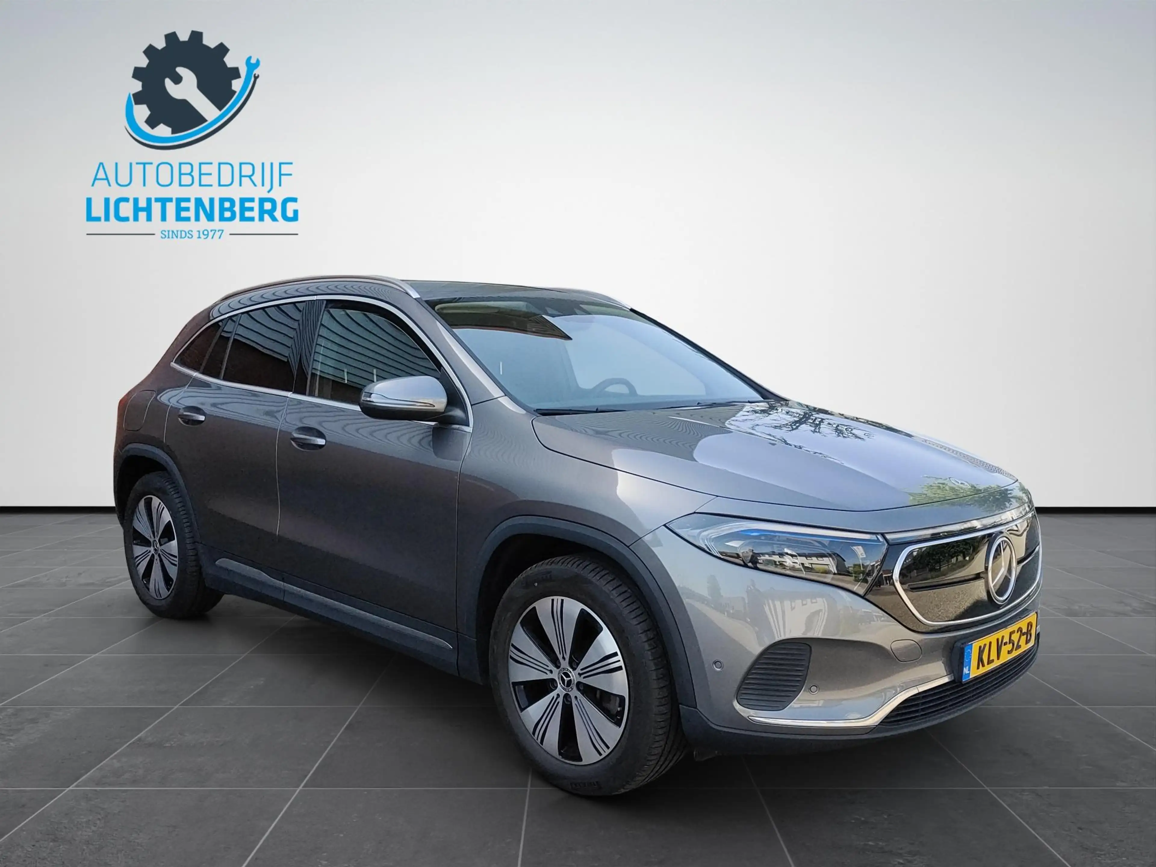 Mercedes-Benz EQA 300 4MATIC 67 kWh Progressive / Luxury Line Camera / D