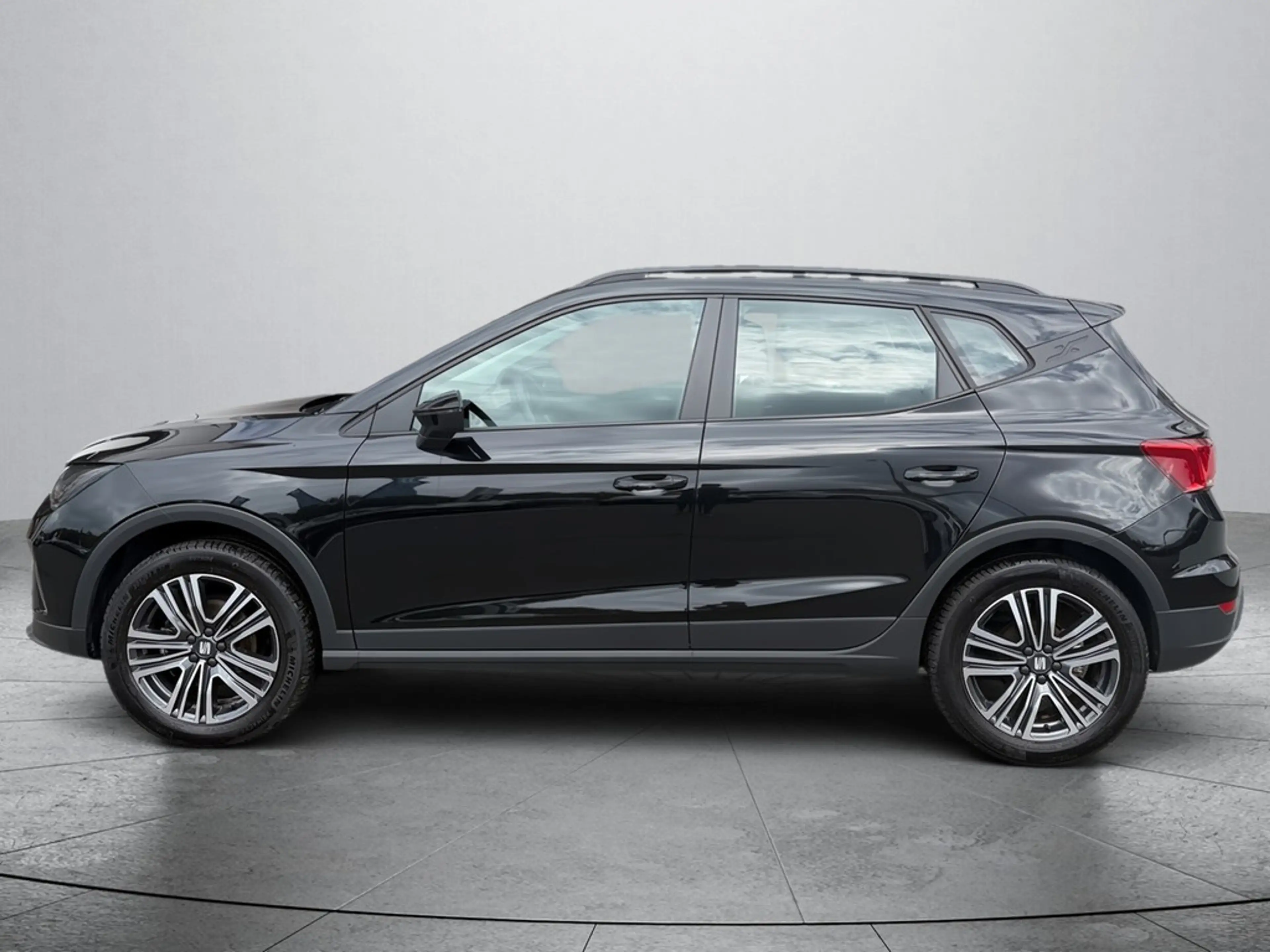 SEAT Arona 1,0 TSI DSG — photo 4