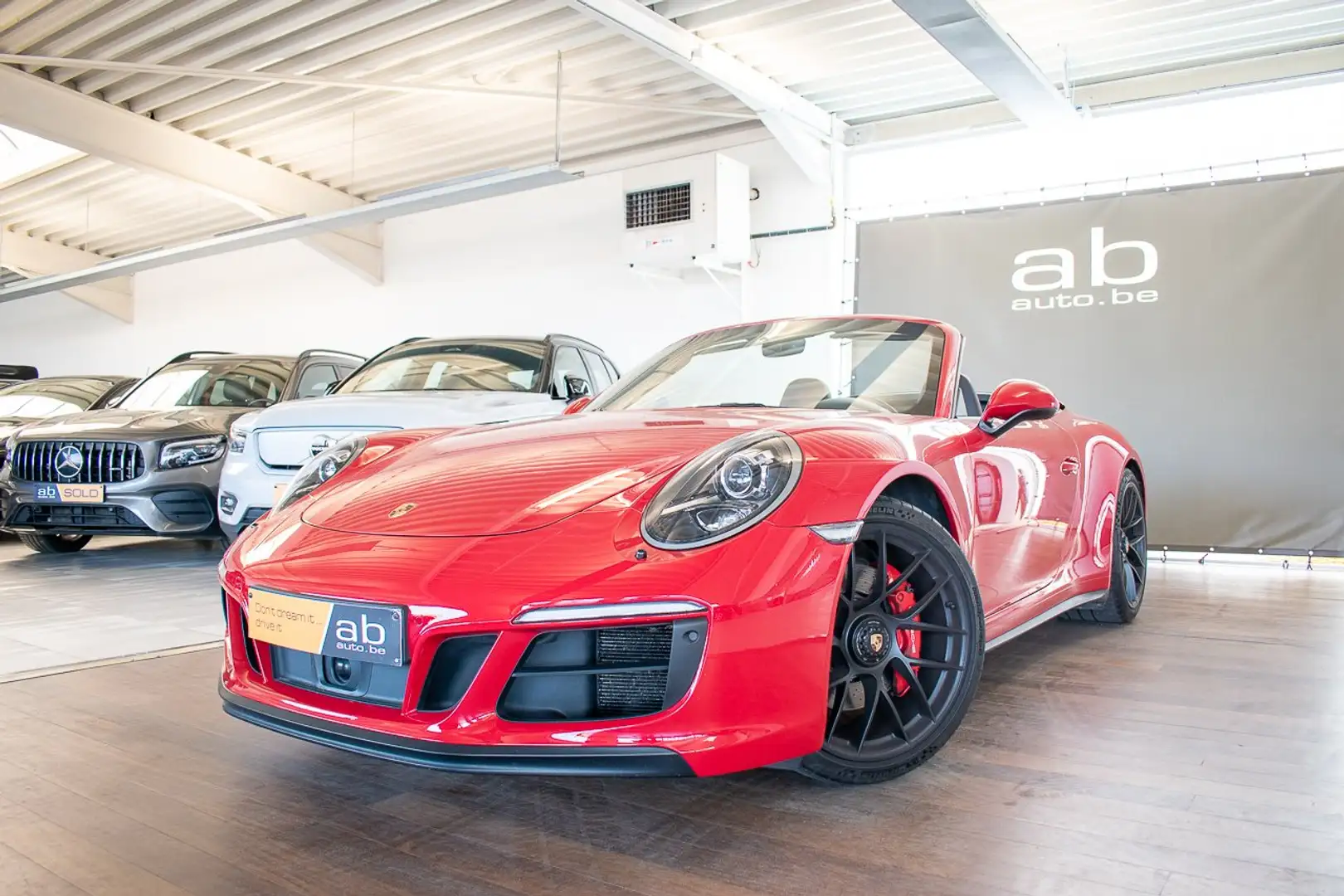 Porsche 911 CARRERA 4 GTS CABRIO PDK, APPLE CP, CAMERA, BOSE Rouge - 1