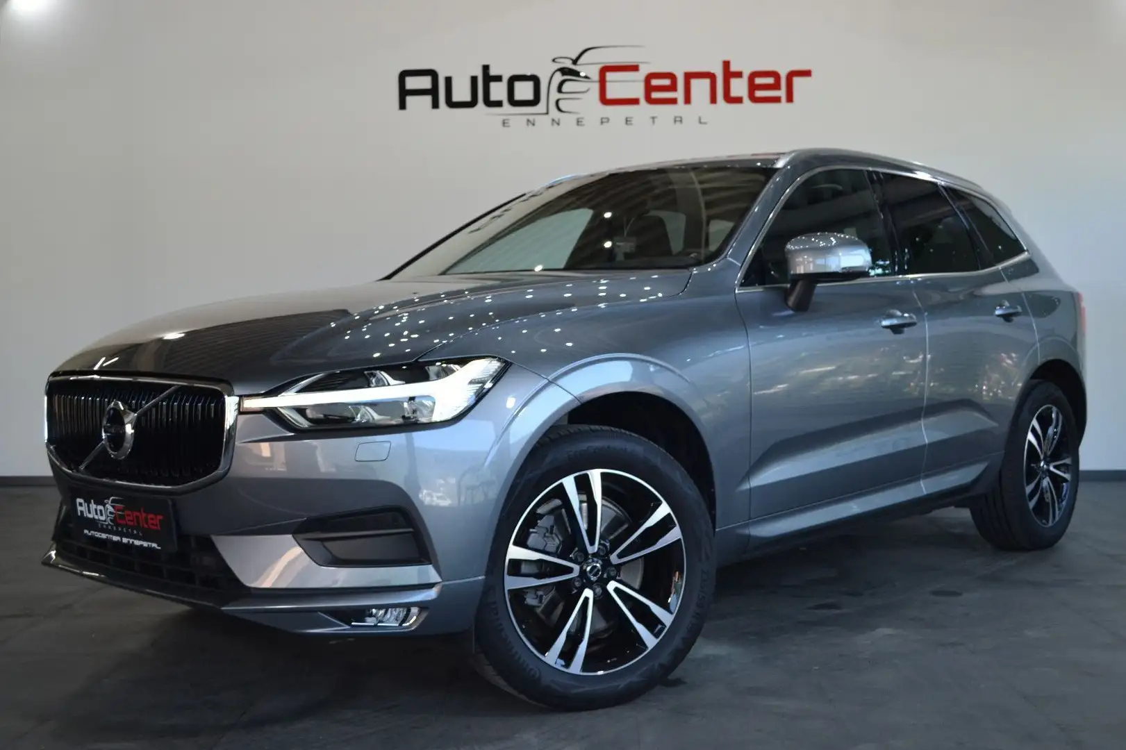 Volvo XC60 XC60 Momentum Pro AWD*2.Hand*Navi*Kamera*P Grau - 1