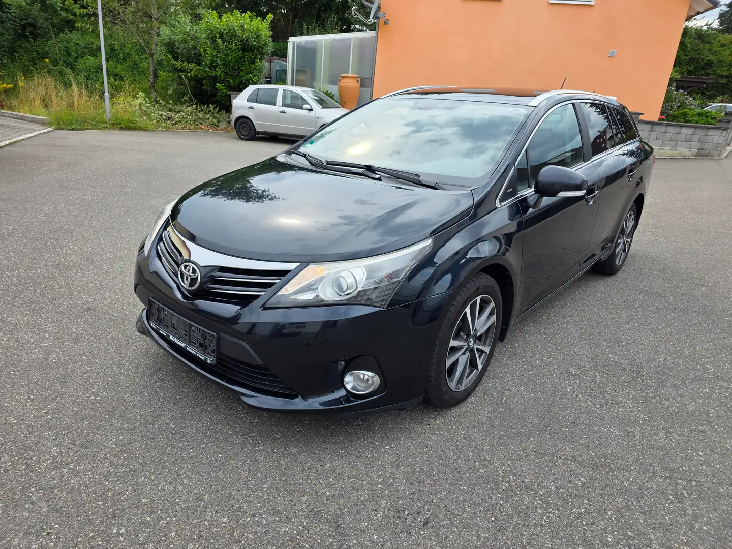 Toyota Avensis Avensis Combi 2.2 D-4D Edition Fekete - 2