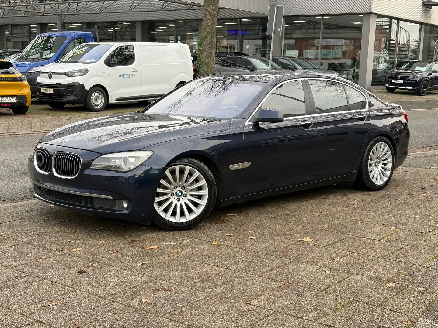 BMW 740 d,Voll,SoftClos,HUD,Tüv Modrá - 1