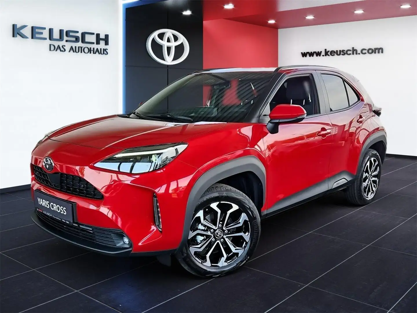 Toyota Yaris Cross 1,5 l 4x2 Hybrid ActiveDrive + Safety Rot - 2