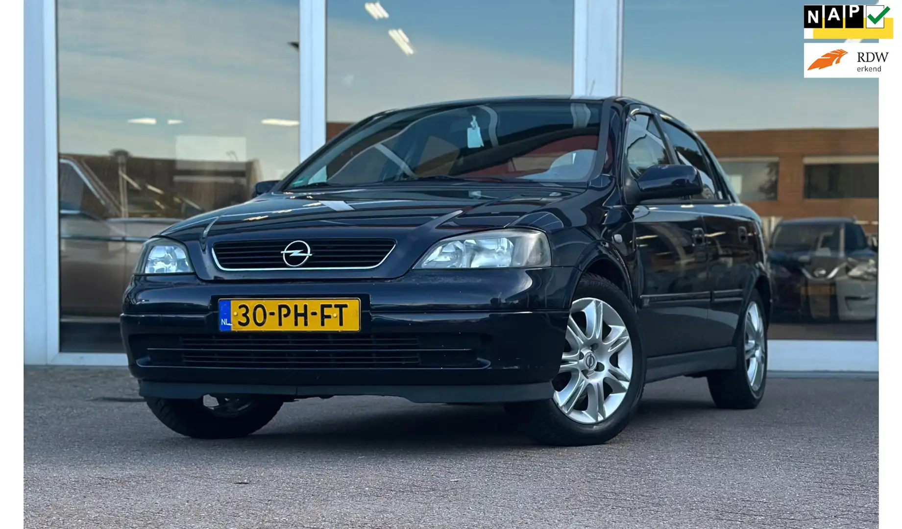 Opel Astra 1.6i 8V Njoy Nieuwe APK Trekhaak garantie Airco Azul - 1