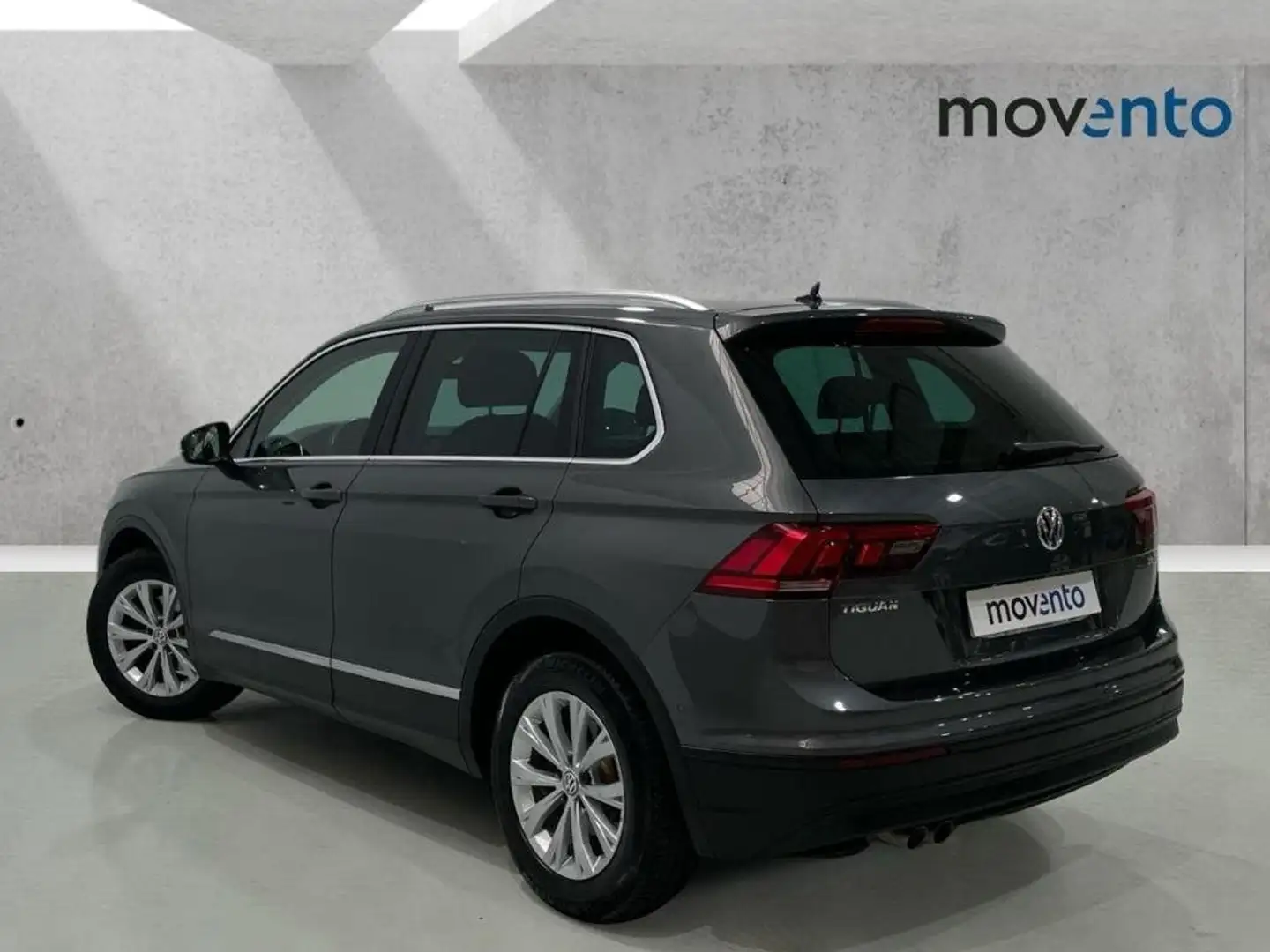 Volkswagen Tiguan 2.0TDI Advance DSG 110kW Gris - 2