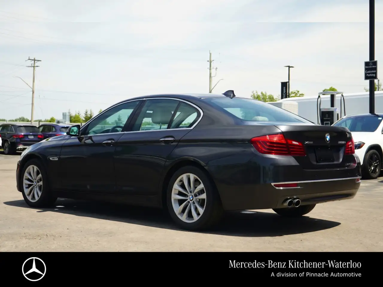 BMW 5 Series снимка BMW 5 Series