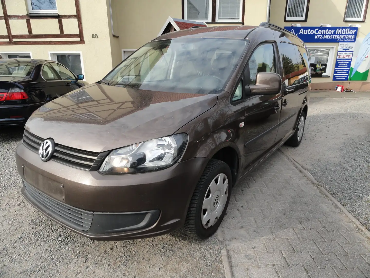 Volkswagen Caddy Maxi 7 Sitzer+PDC+Klimaautomatik+AHK Brun - 1