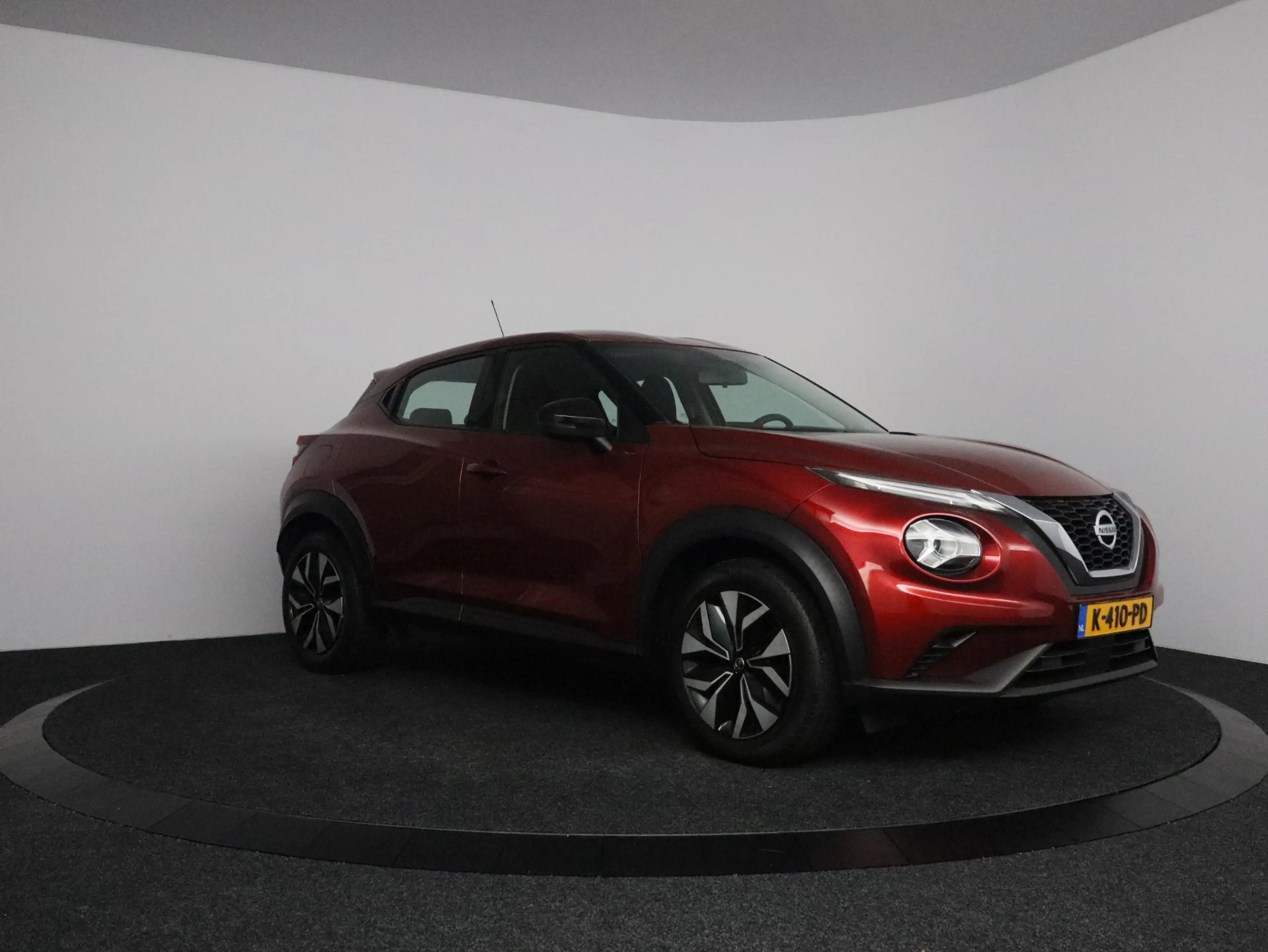 Nissan Juke 1.0 DIG-T Acenta — photo 12