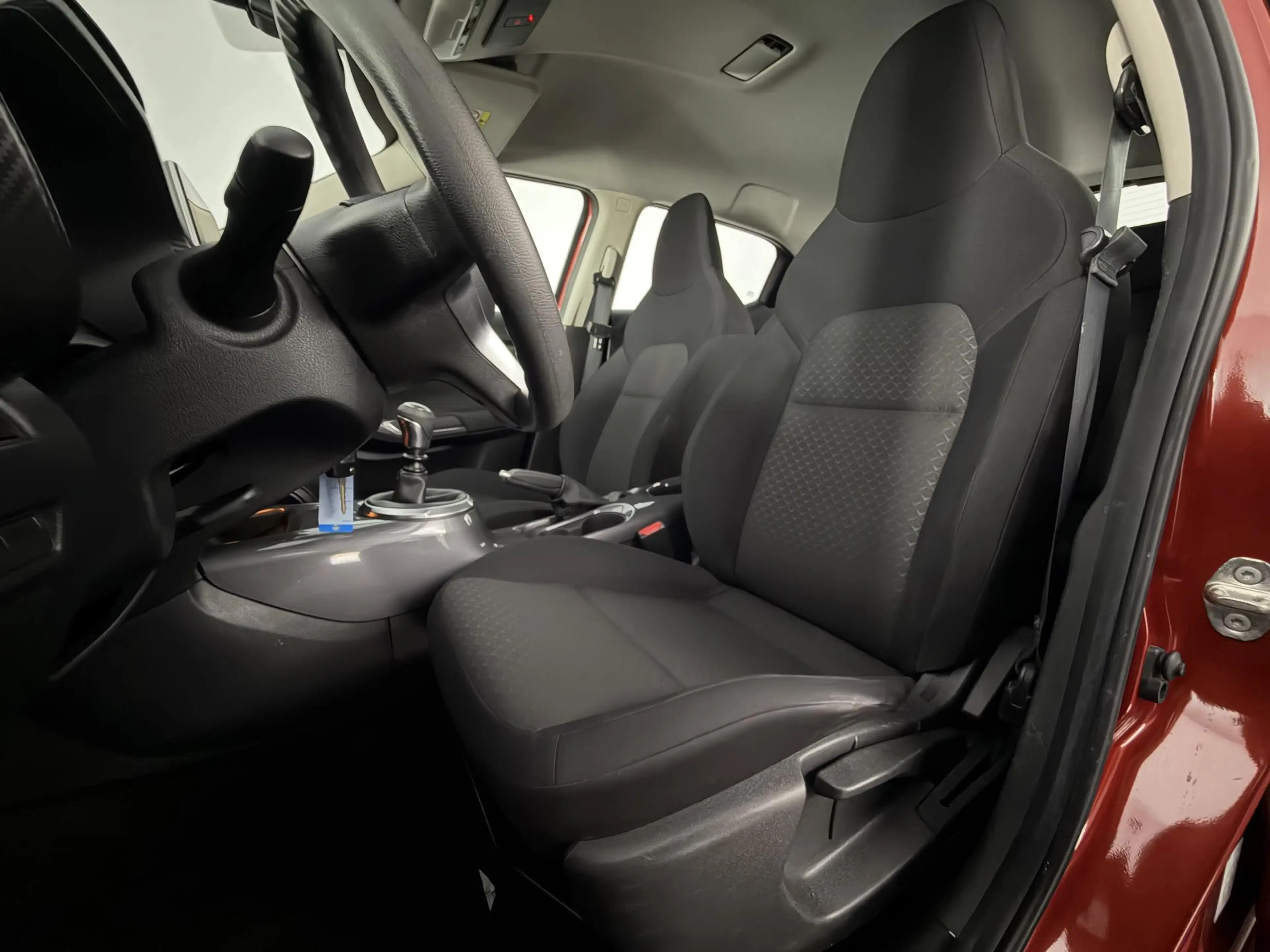 Nissan Juke 1.0 DIG-T Acenta — photo 15