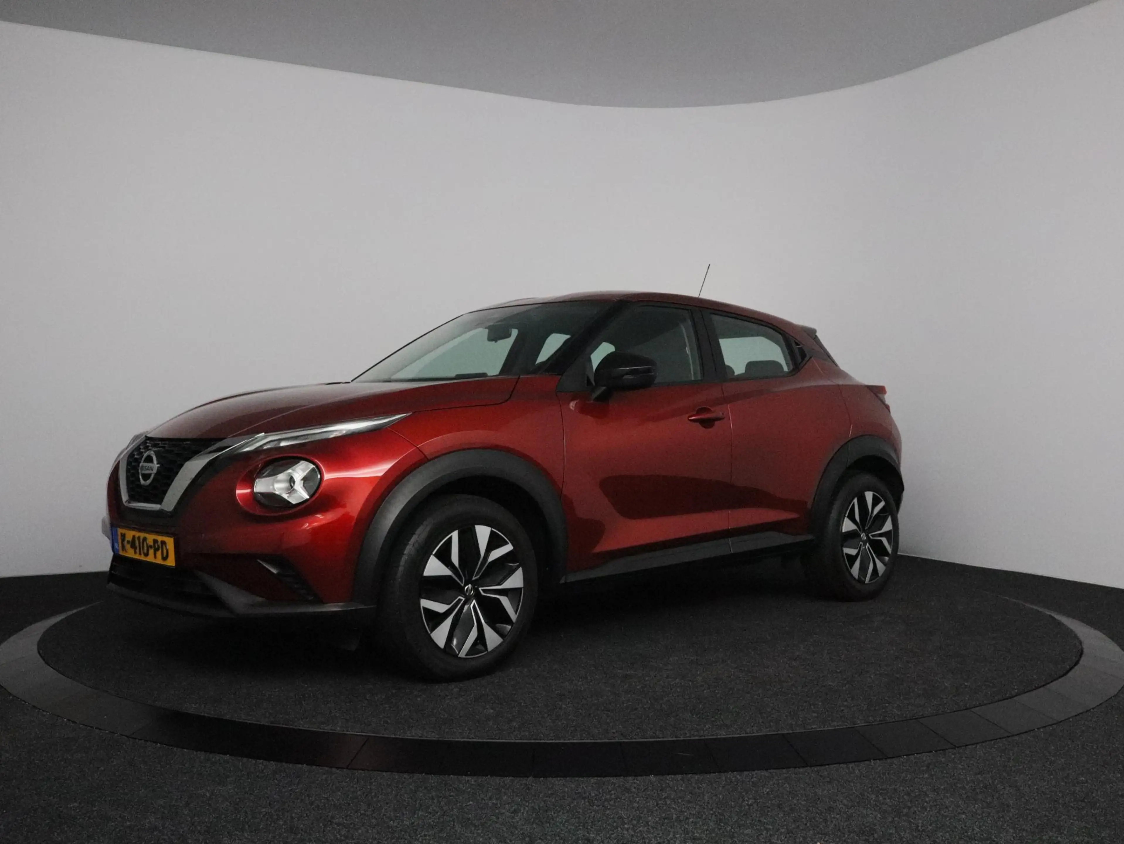 Nissan Juke 1.0 DIG-T Acenta — photo 4