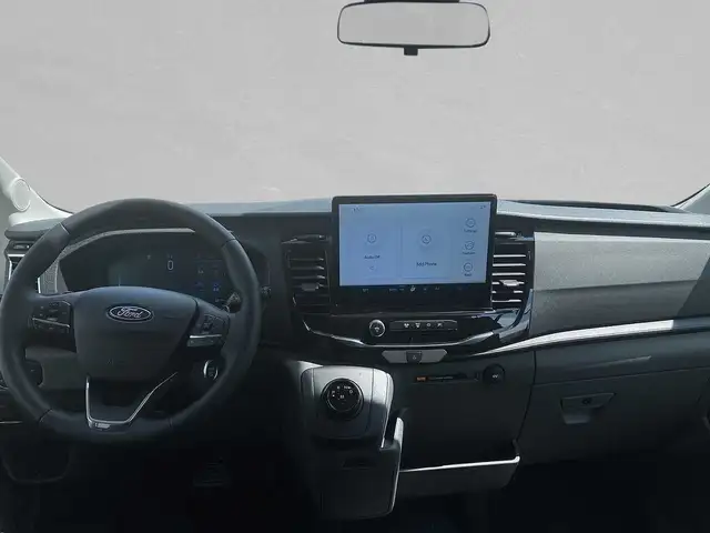 Ford Transit view 4