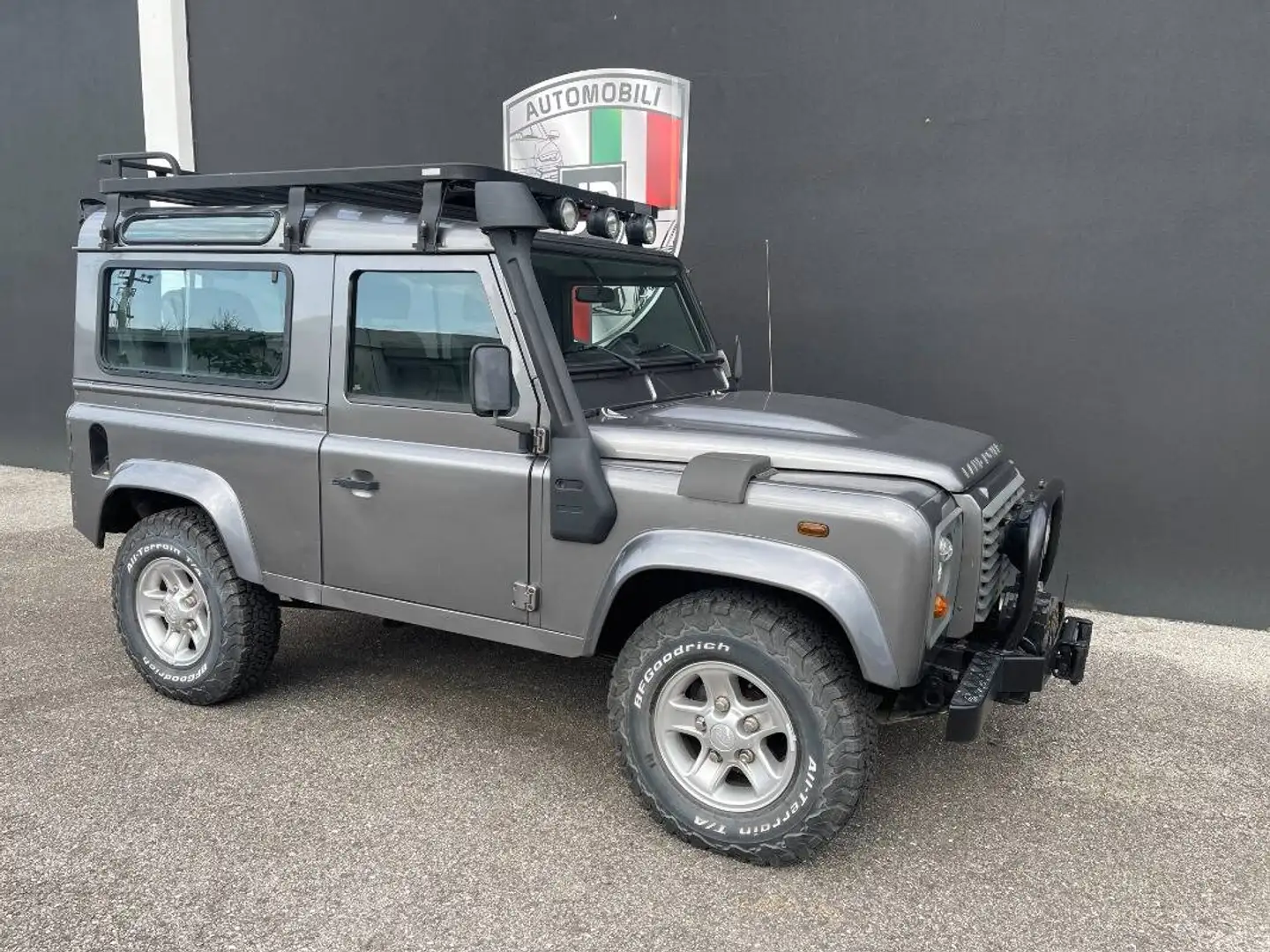 Land Rover Defender Defender 90 2.4 td 6 posti Grigio - 2