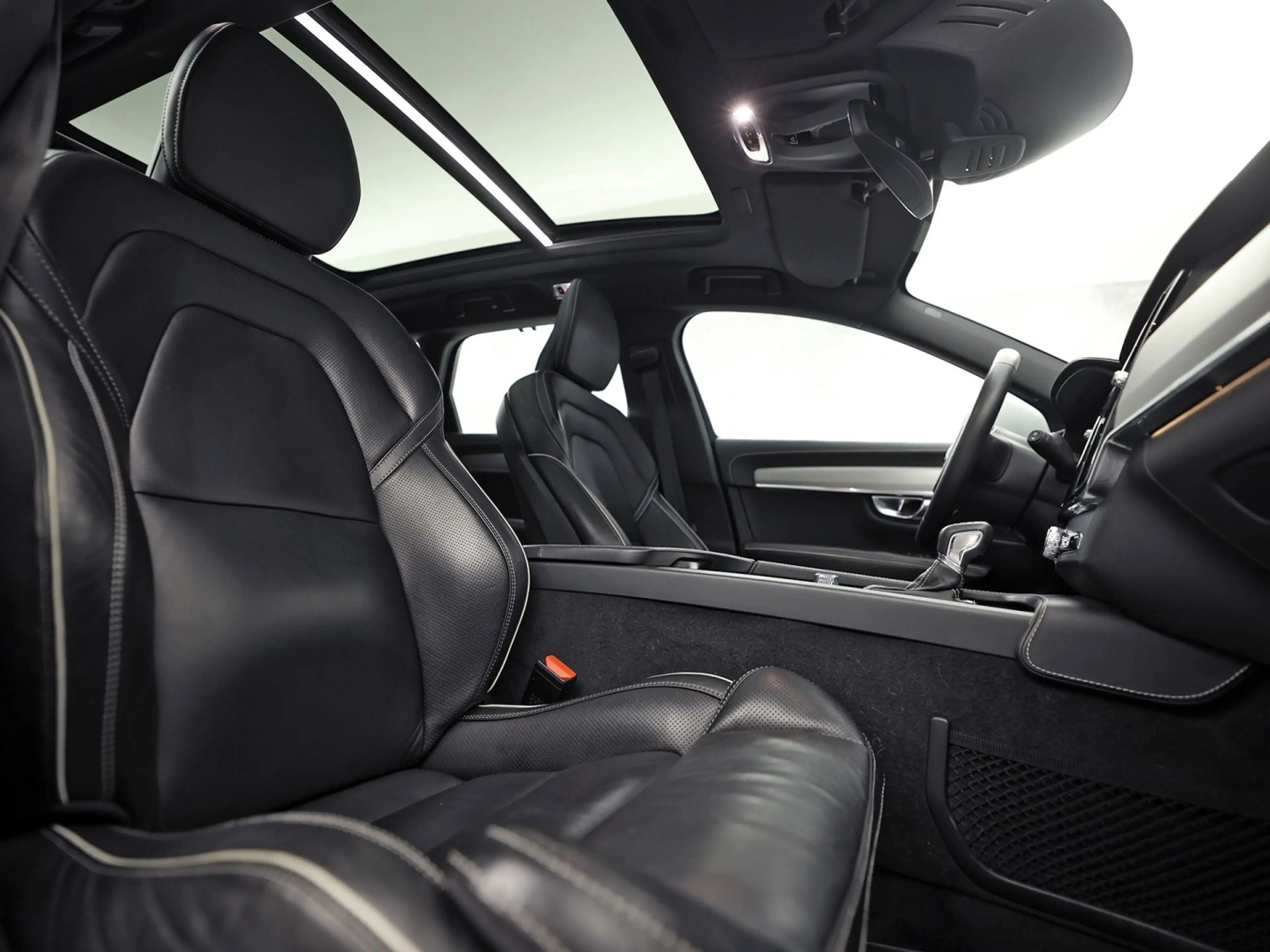 Volvo V90 2.0 T4 R-Design Automaat 190Pk (PANORAMADAK, HARMA — photo 10