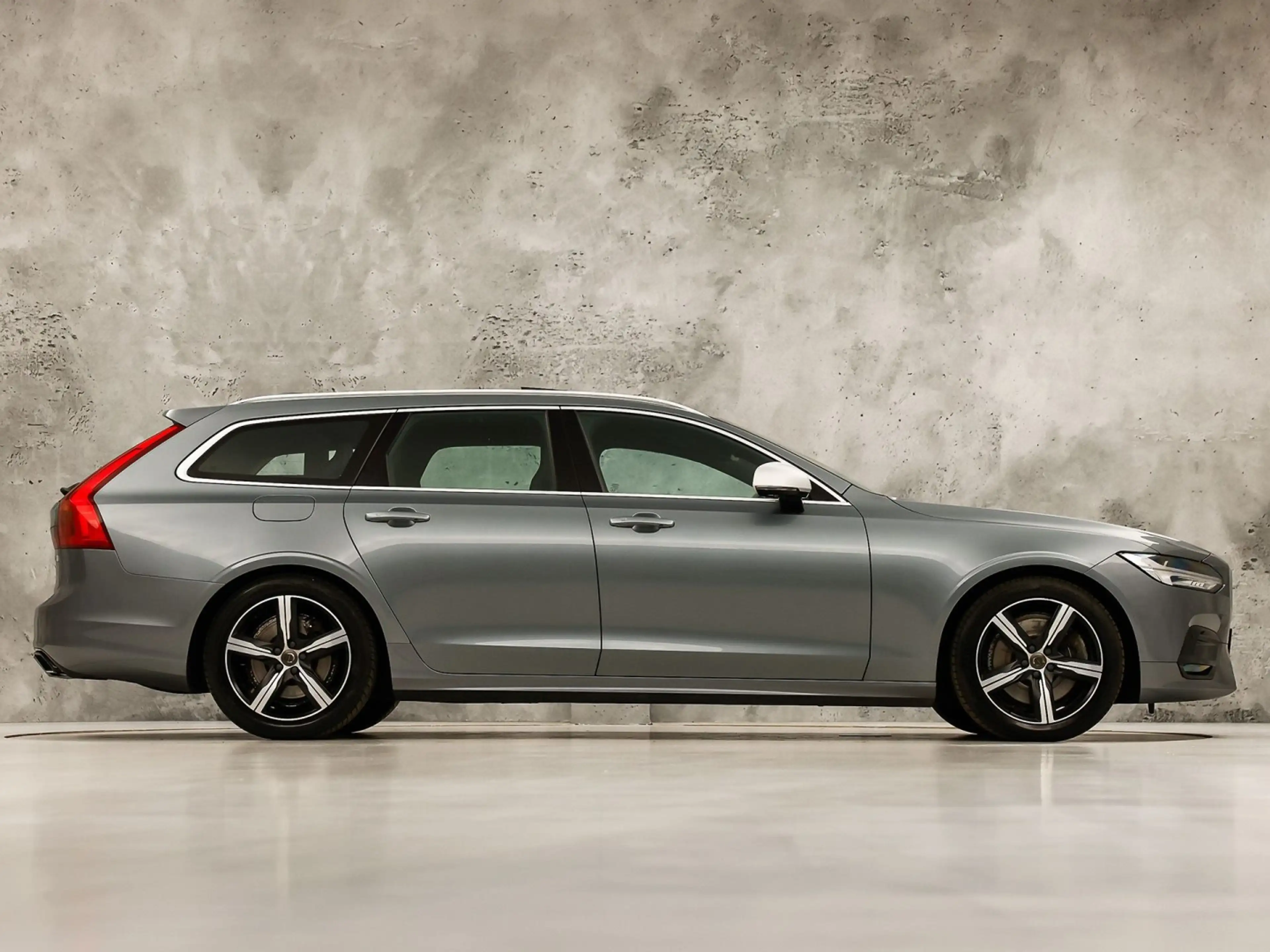 Volvo V90 2.0 T4 R-Design Automaat 190Pk (PANORAMADAK, HARMA — photo 3