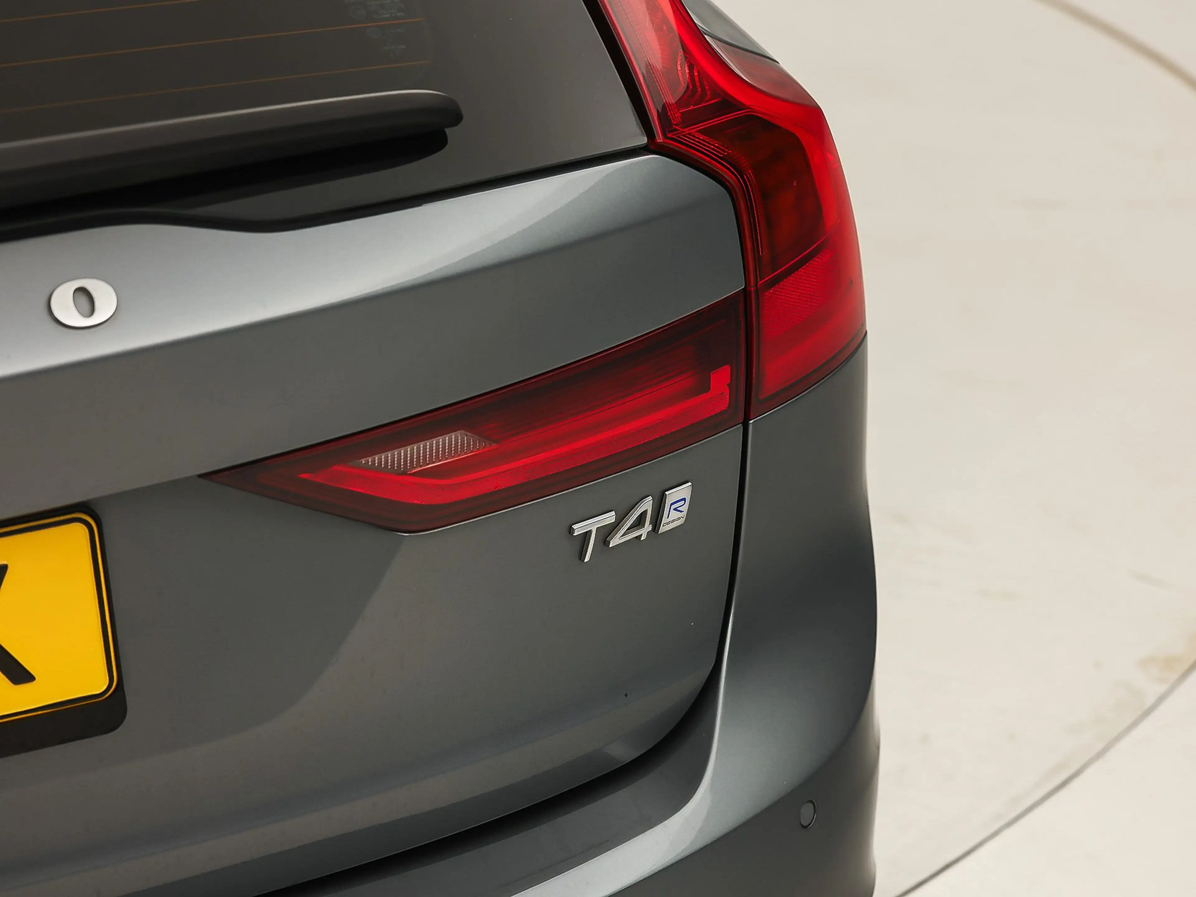 Volvo V90 2.0 T4 R-Design Automaat 190Pk (PANORAMADAK, HARMA — photo 37