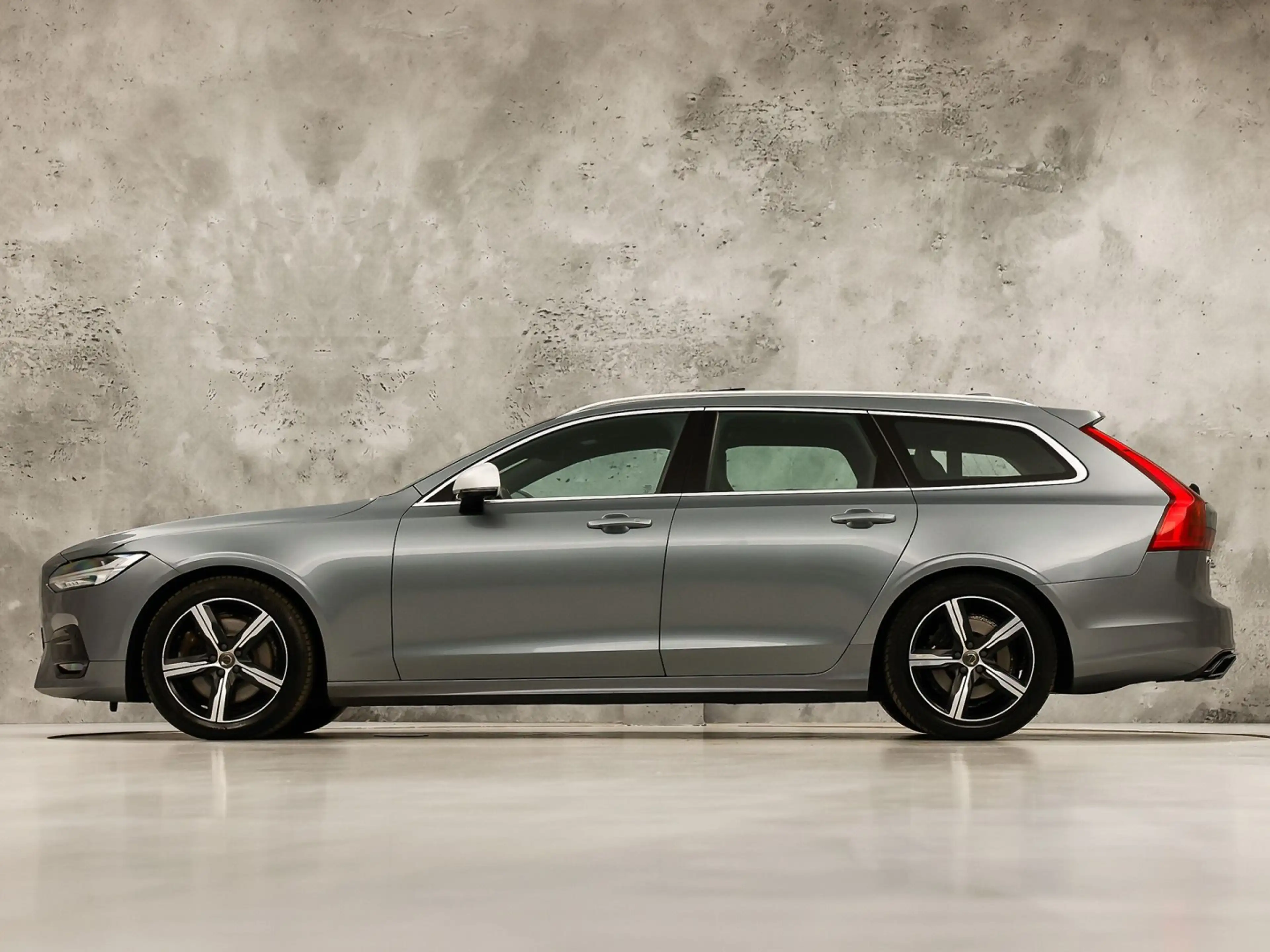 Volvo V90 2.0 T4 R-Design Automaat 190Pk (PANORAMADAK, HARMA — photo 2
