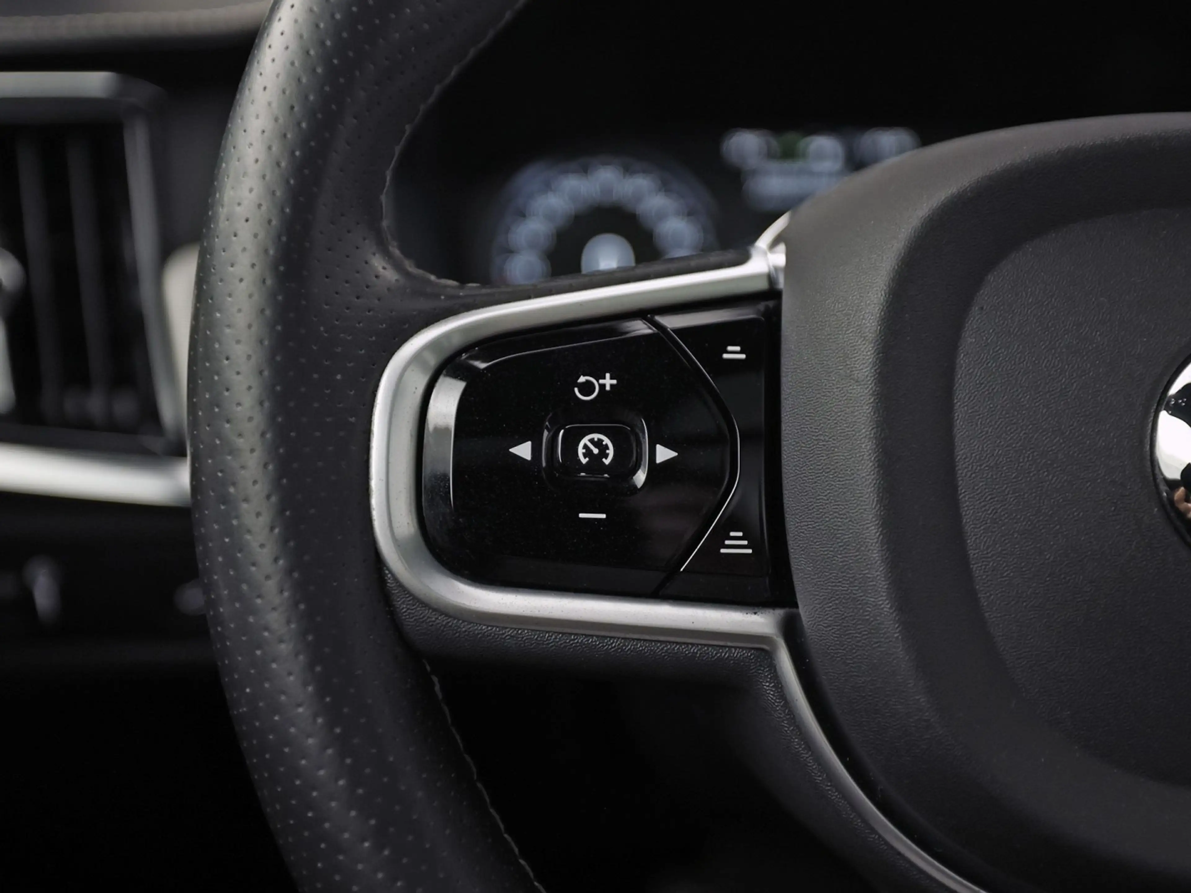 Volvo V90 2.0 T4 R-Design Automaat 190Pk (PANORAMADAK, HARMA — photo 29