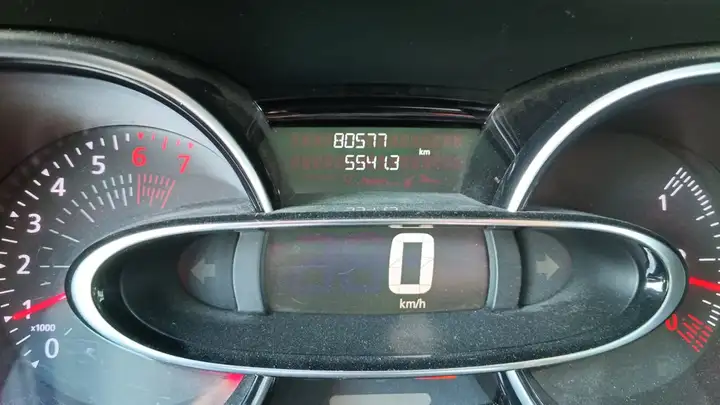 Renault Clio Sport Tourer TCe Energy Zen 2018, foto 18