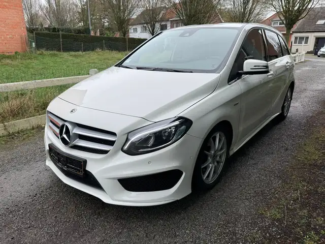 Mercedes-Benz B 200