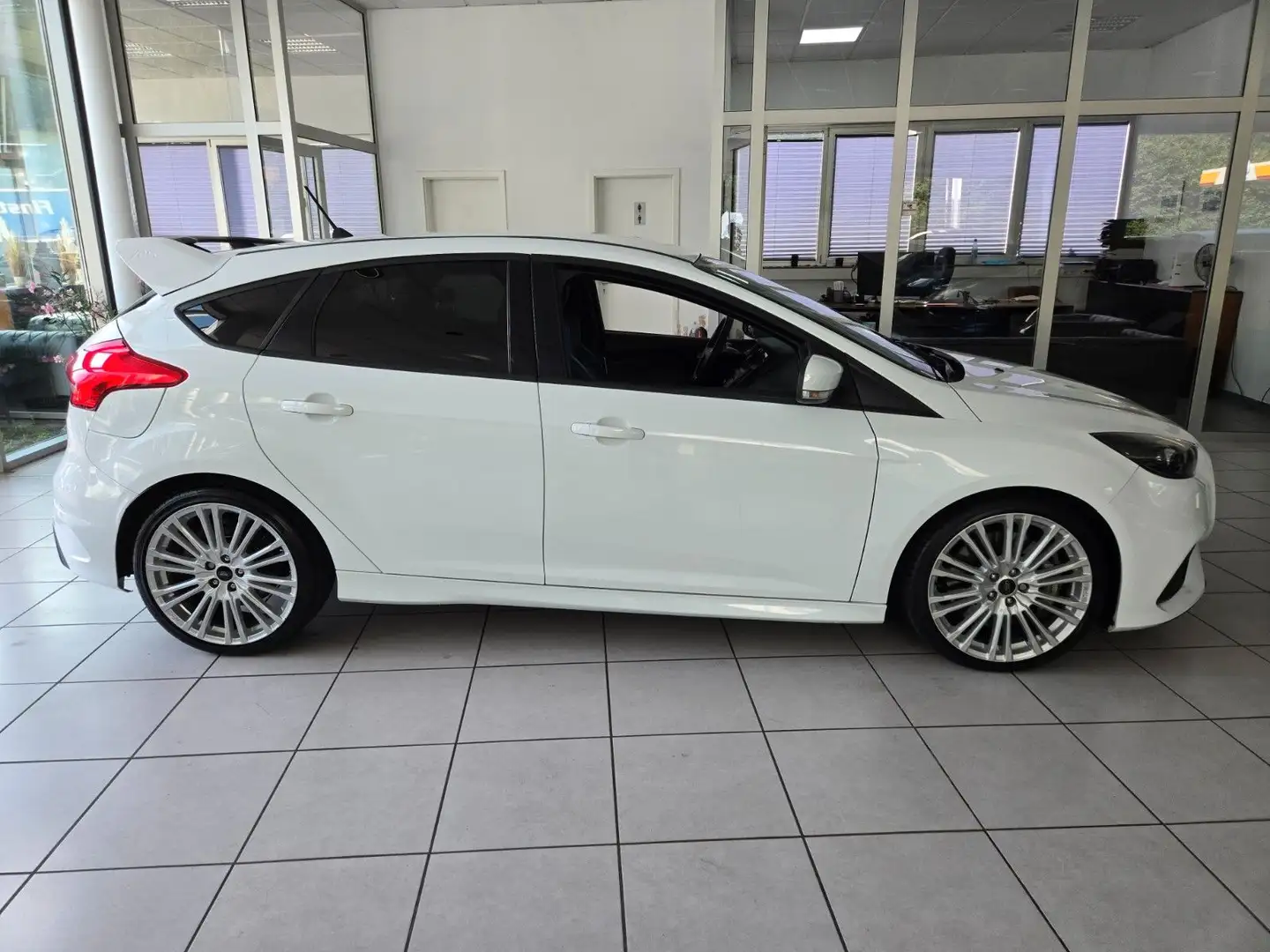 Ford Focus Lim. RS*Recaro Sitze Weiß - 2