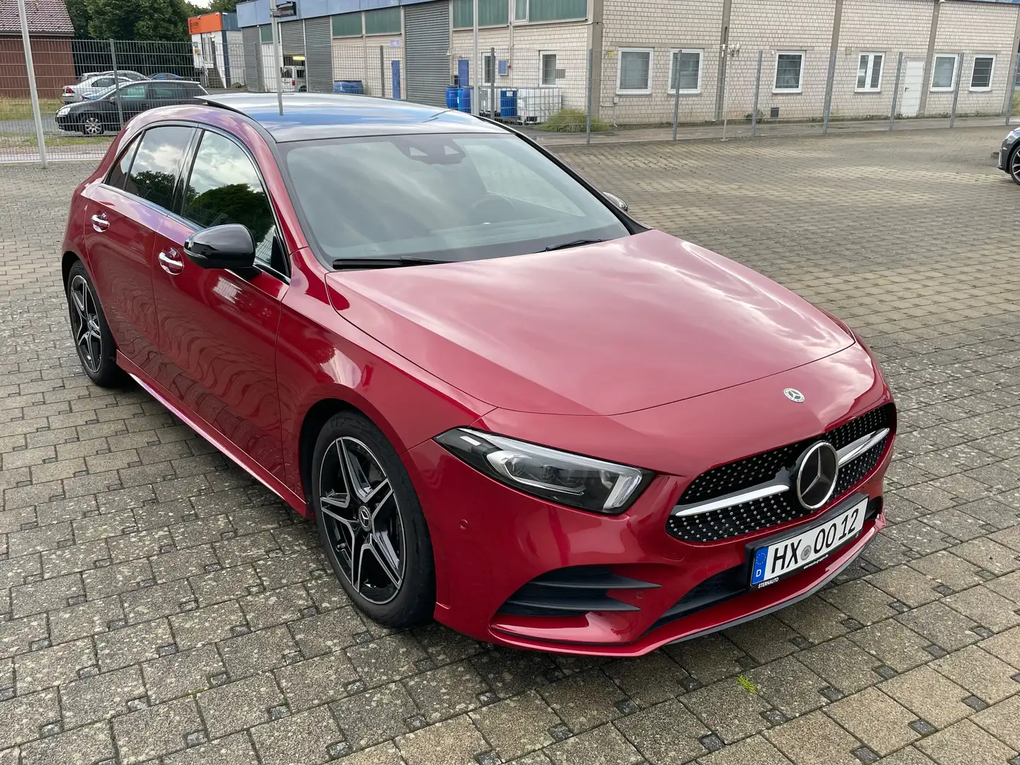 Mercedes-Benz A 220 A 220 d 8G-DCT AMG Line Rouge - 2