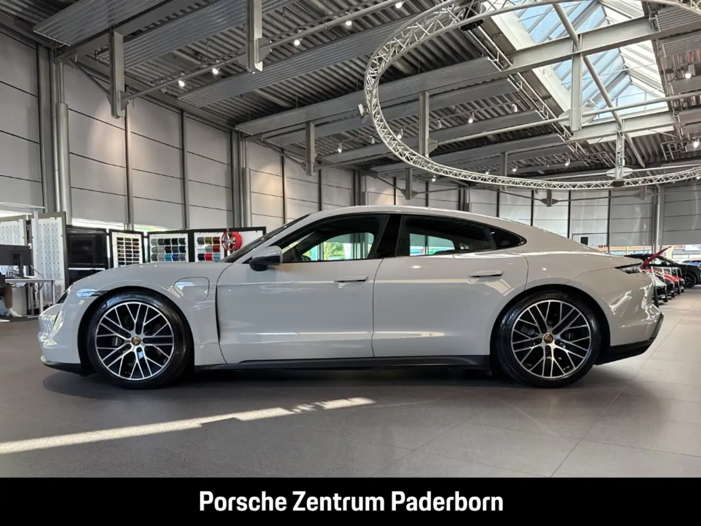 Porsche Taycan Burmester Clubleder Head-Up Luftfederung Weiß - 2