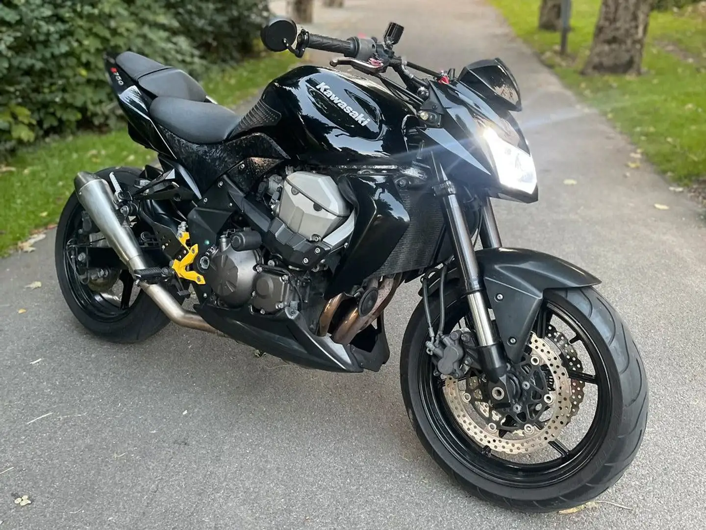 Kawasaki Z 750 Zwart - 1