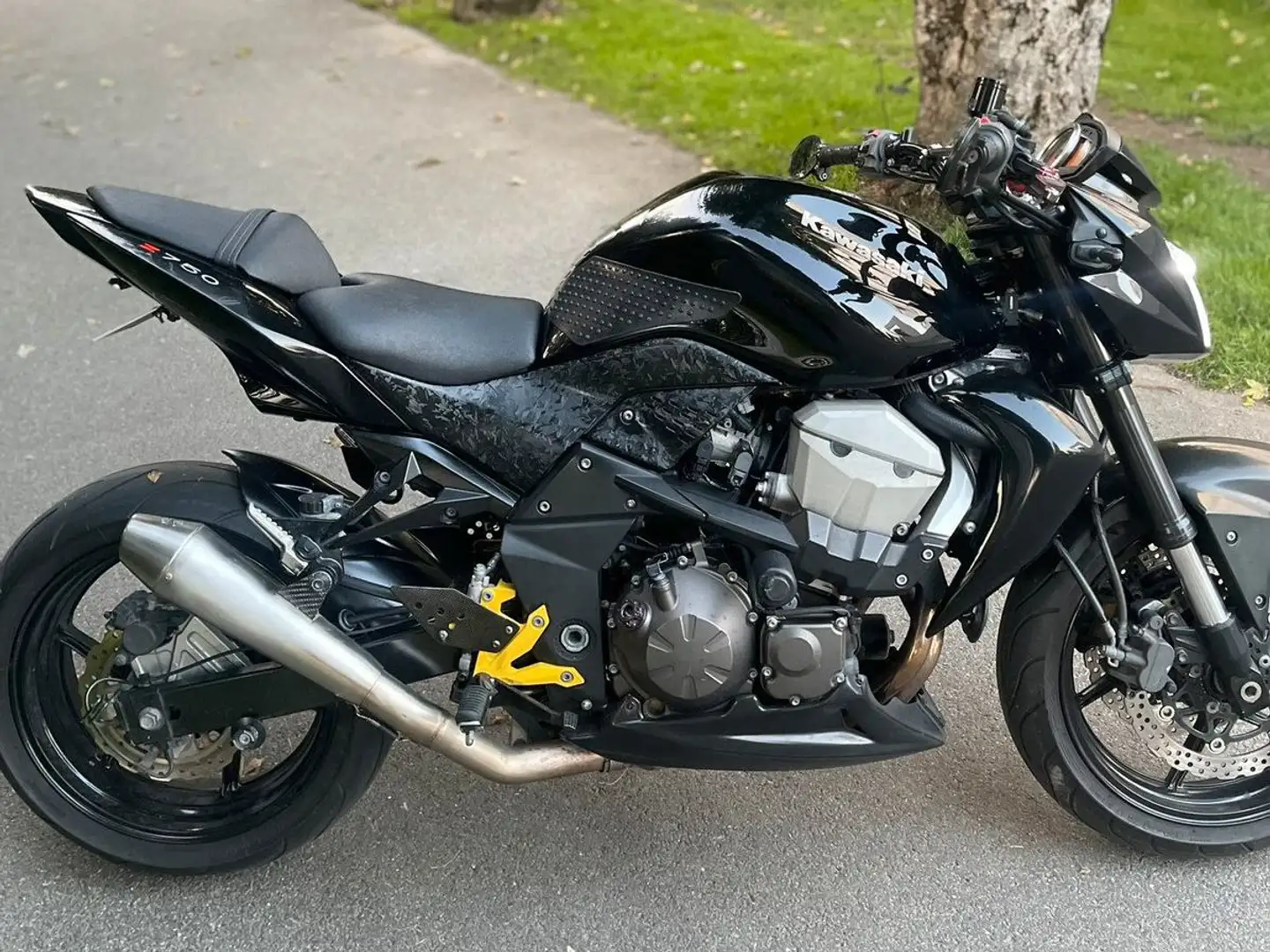 Kawasaki Z 750 Zwart - 2
