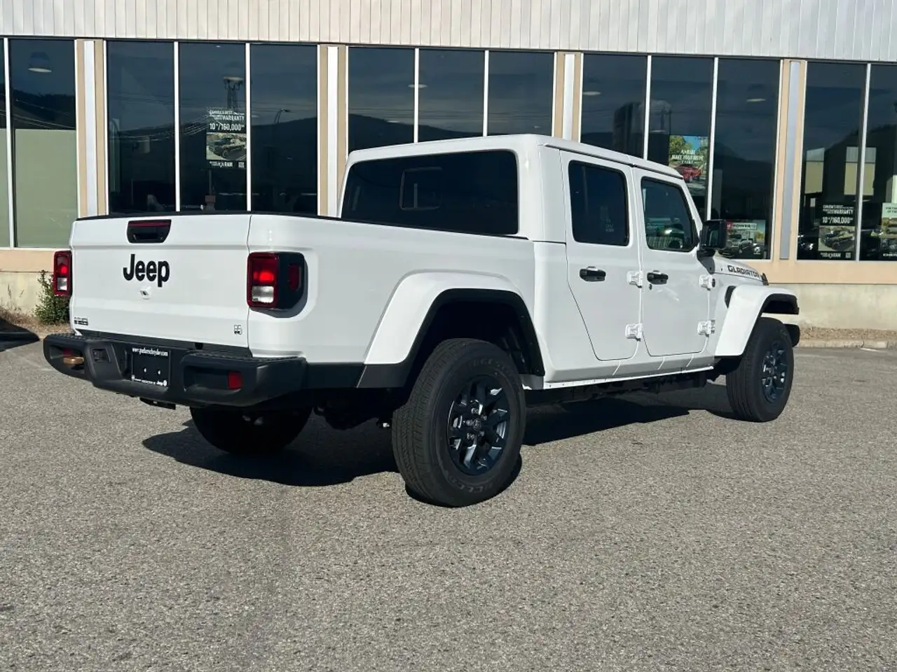 Jeep Gladiator снимка Jeep Gladiator