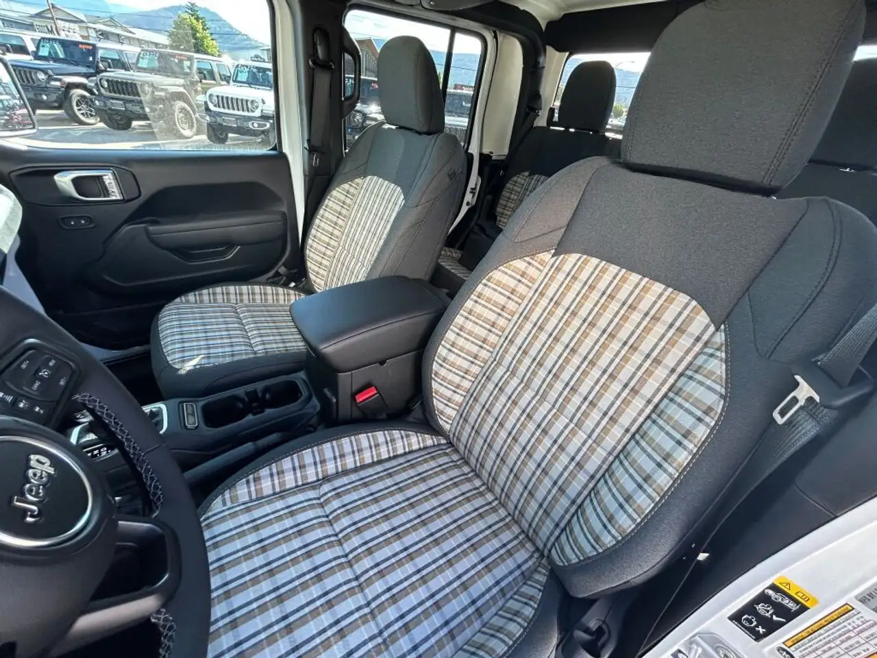 Jeep Gladiator снимка Jeep Gladiator