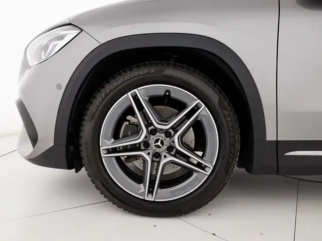 Mercedes-Benz Gla view 7