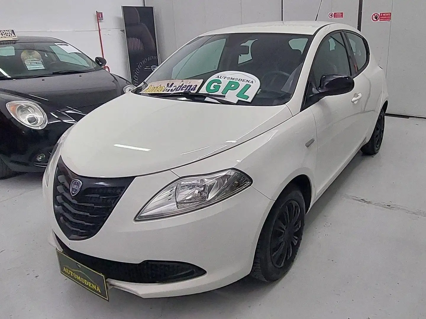 Lancia Ypsilon Ypsilon III 2011 1.2 8v Gold ecochic Gpl 69cv E6 - 1