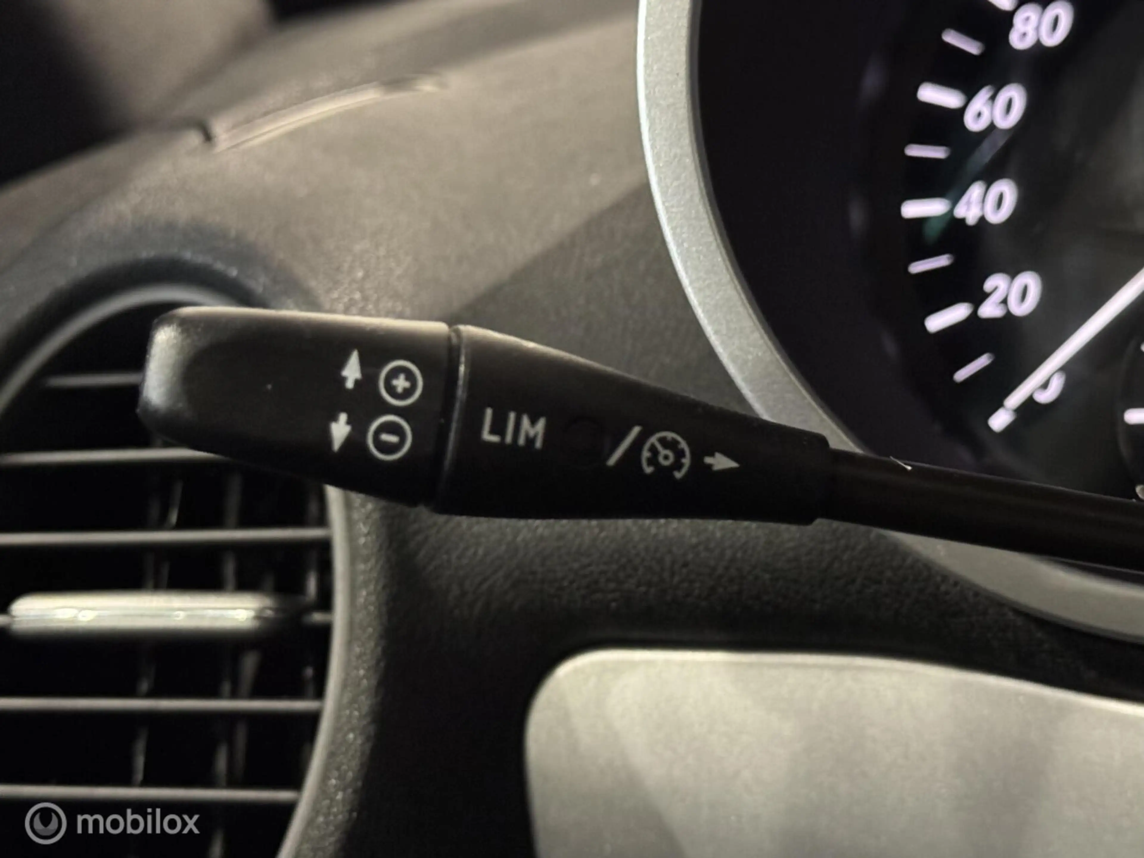 Mercedes-Benz SLK 200 K. Automaat [ NAP leder airscarf nw.ketting ] — photo 17