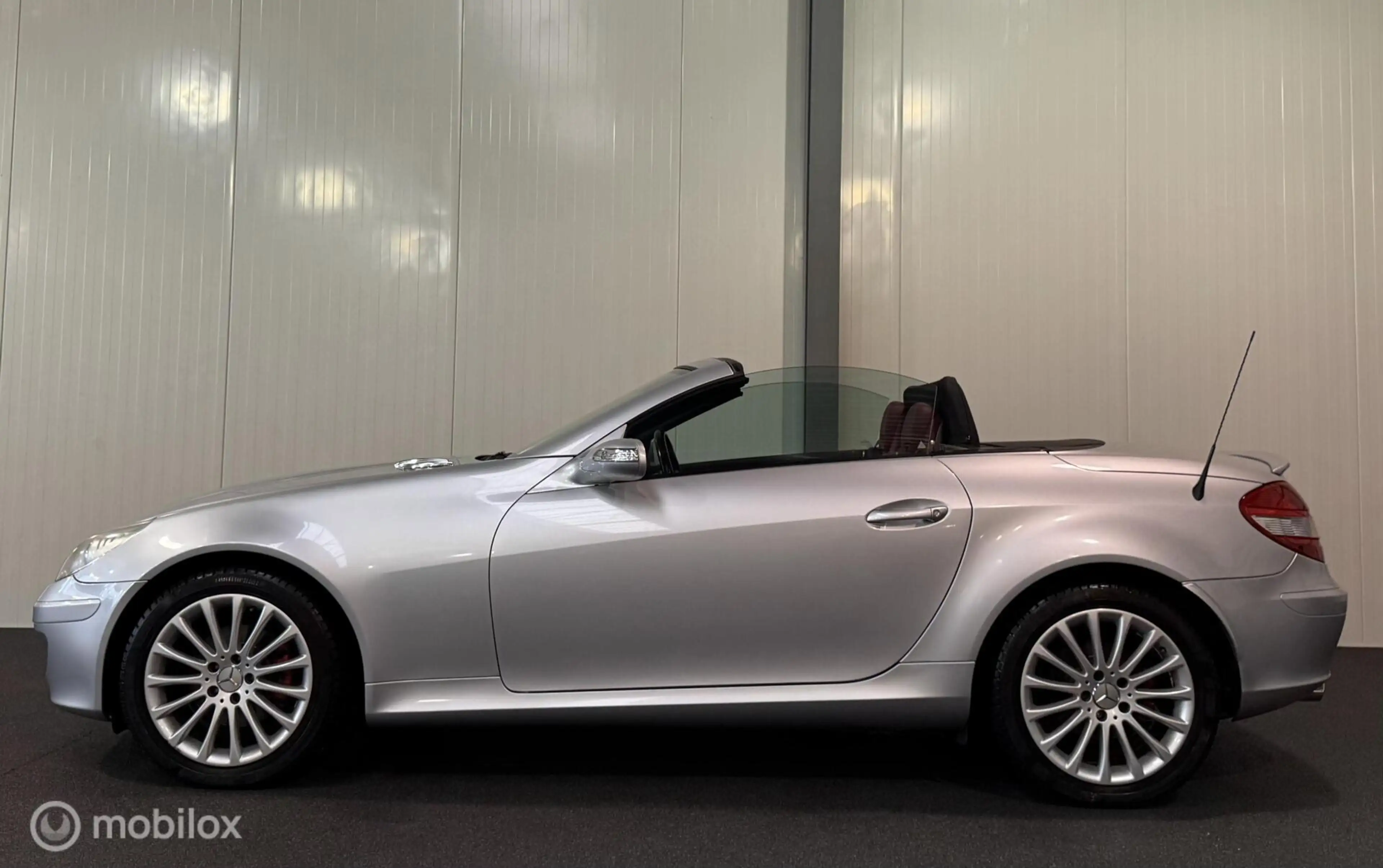 Mercedes-Benz SLK 200 K. Automaat [ NAP leder airscarf nw.ketting ] — photo 3