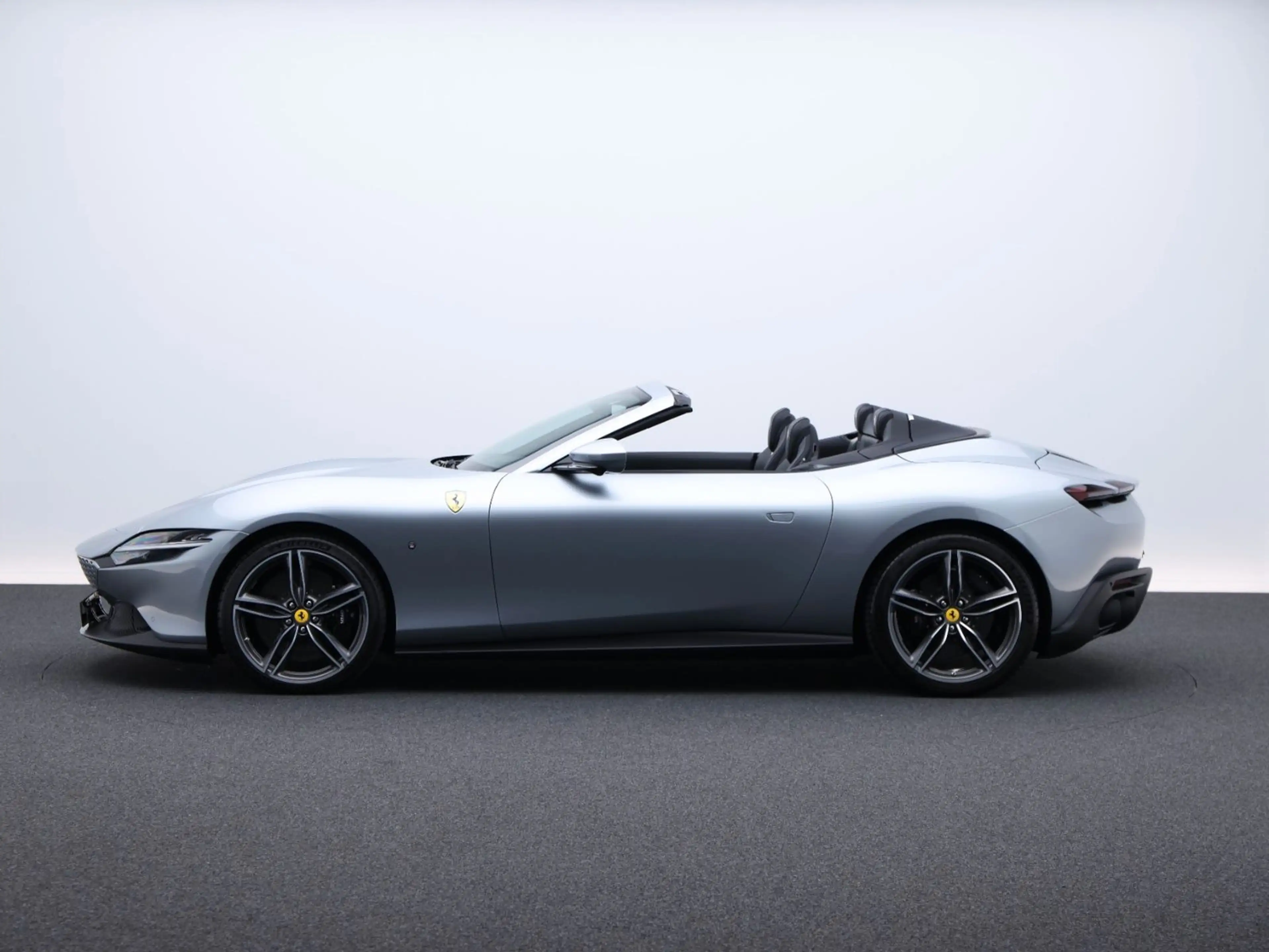 Ferrari Roma Spider   ***Ferrari Frankfurt*** — photo 9