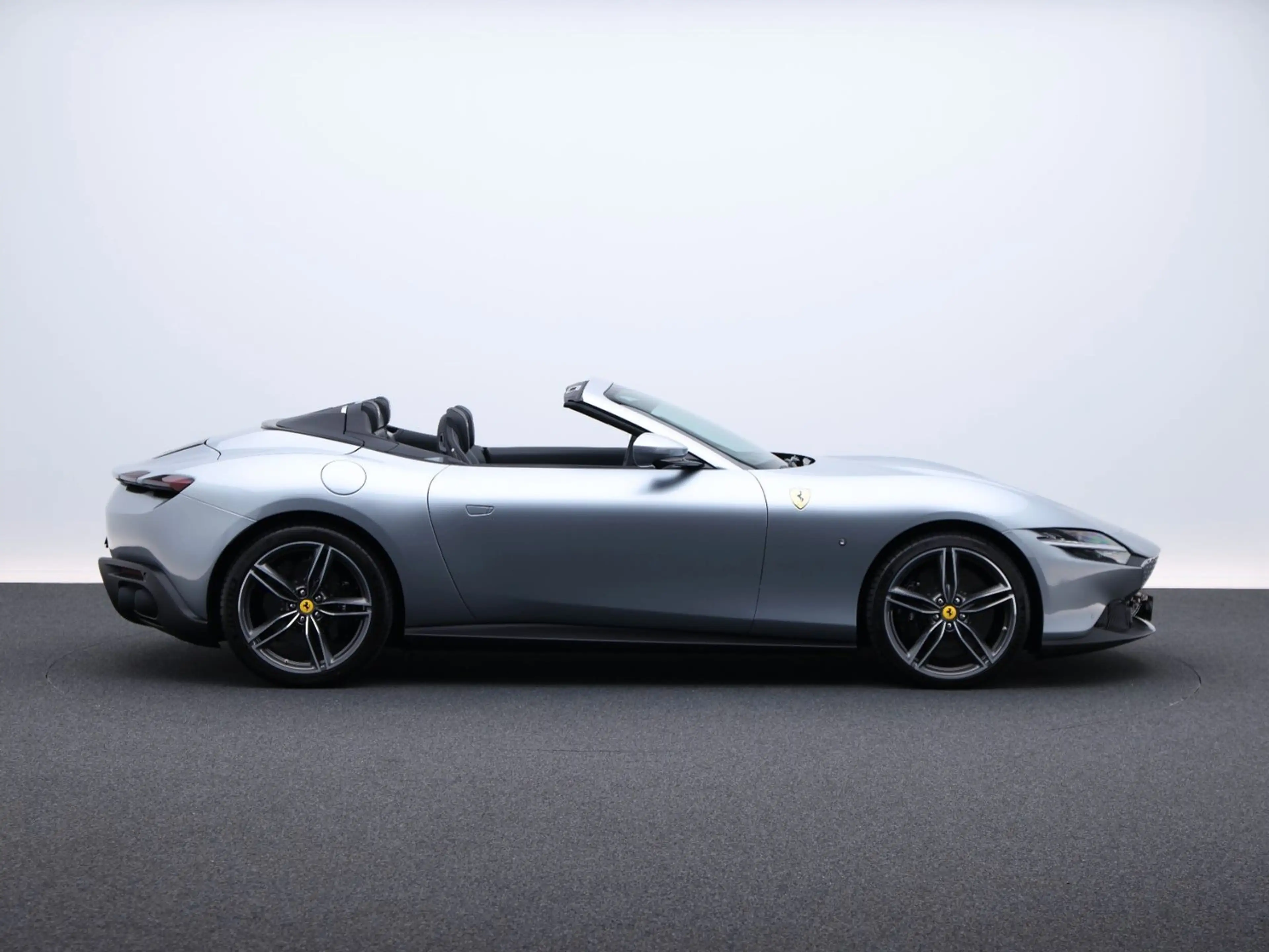Ferrari Roma Spider   ***Ferrari Frankfurt*** — photo 5