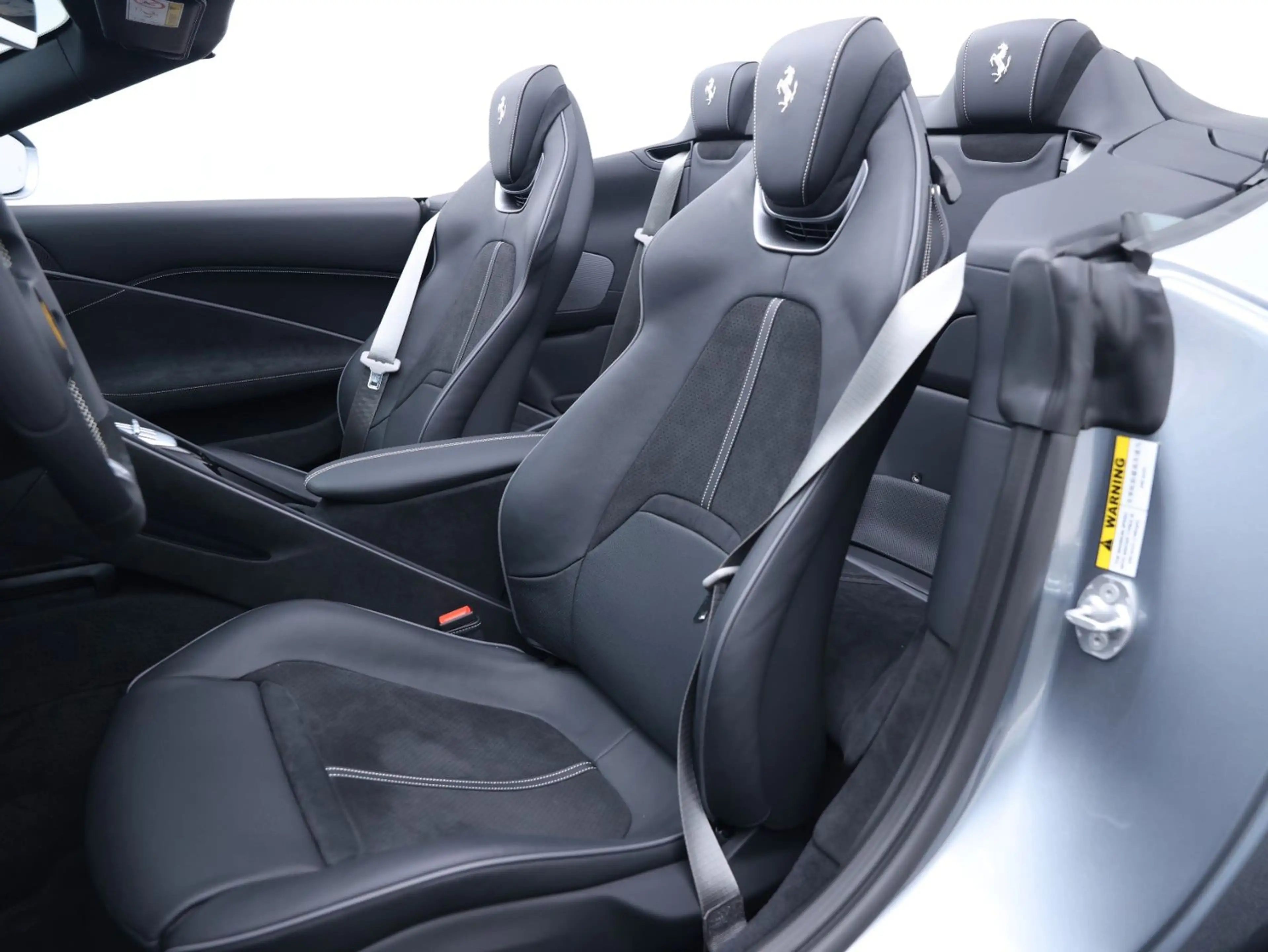 Ferrari Roma Spider   ***Ferrari Frankfurt*** — photo 11