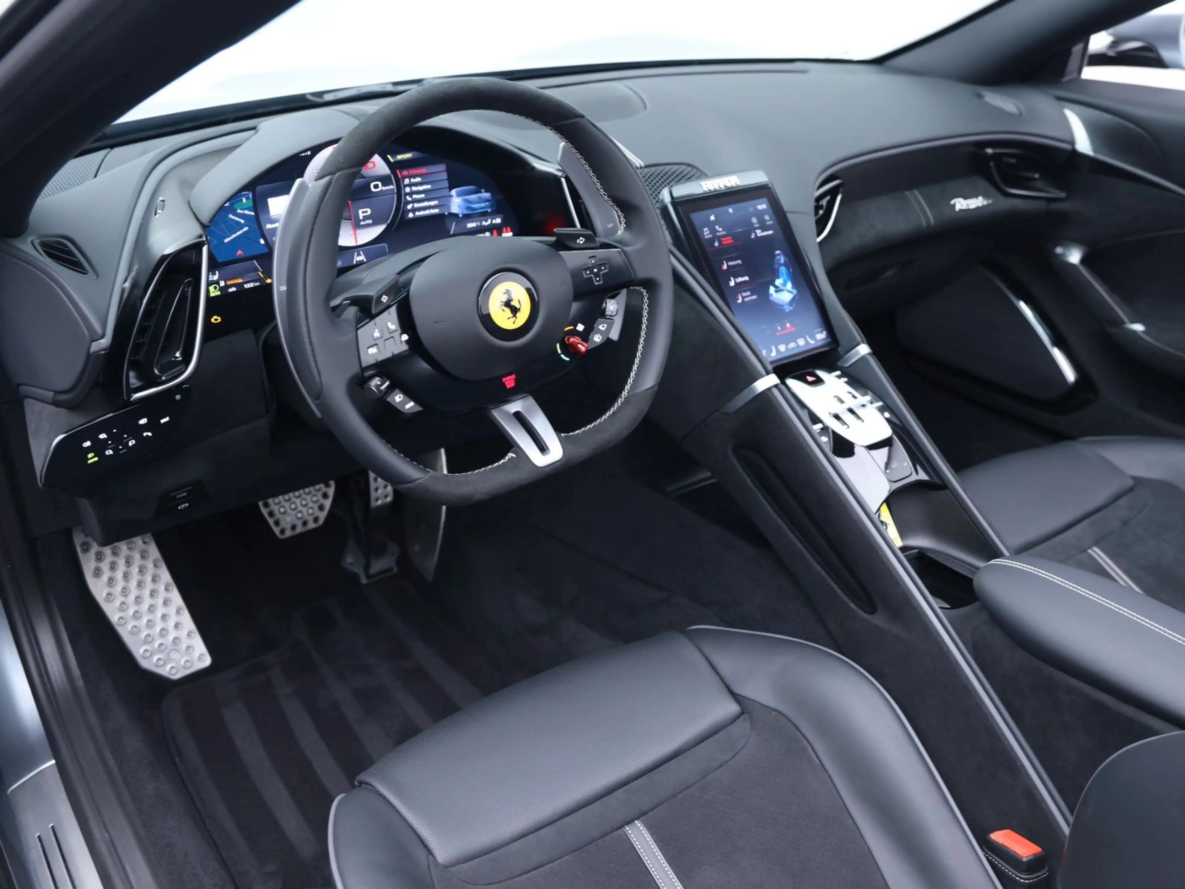 Ferrari Roma Spider   ***Ferrari Frankfurt*** — photo 10