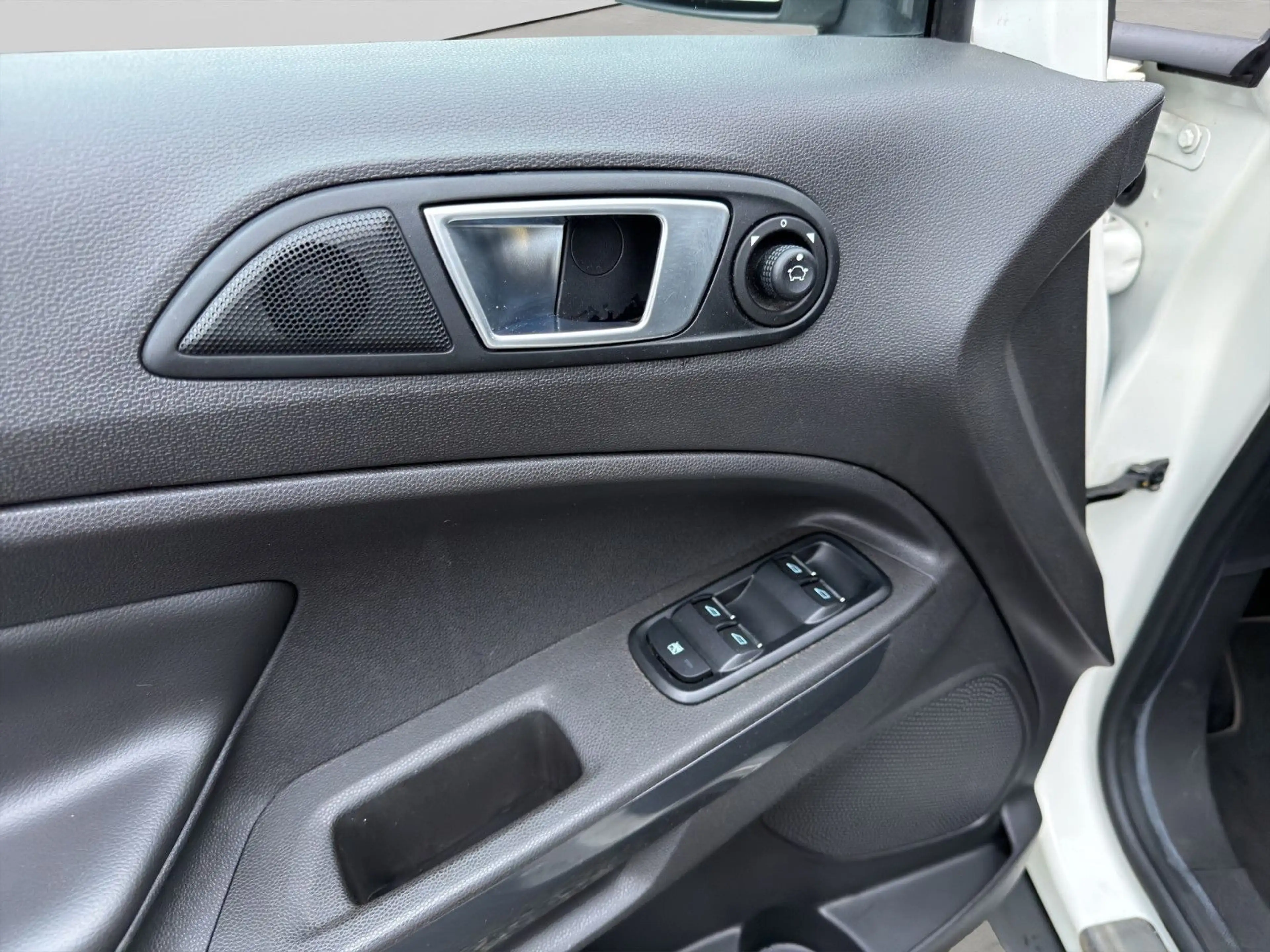 Ford EcoSport 1.5 Ford-Scheckheft TÜV+Insp+Zahnr. NEU — photo 13
