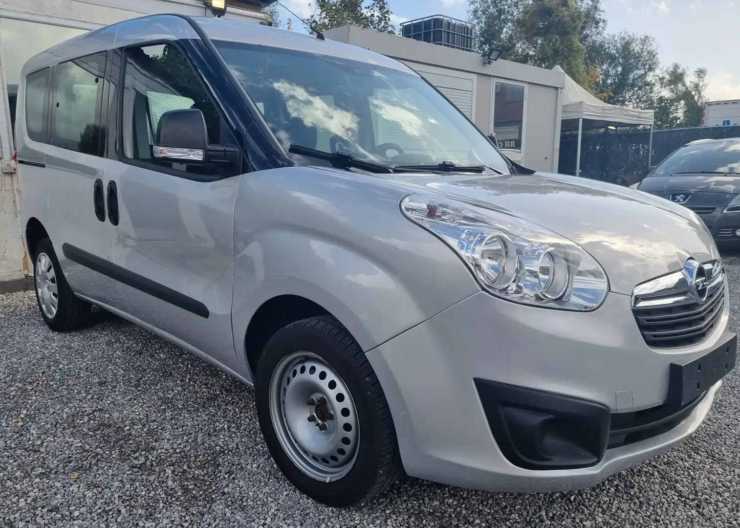 Opel Combo Combo Tour 1.4i L1H1 Essentia**60.247KM**CAR-PASS Gris - 2