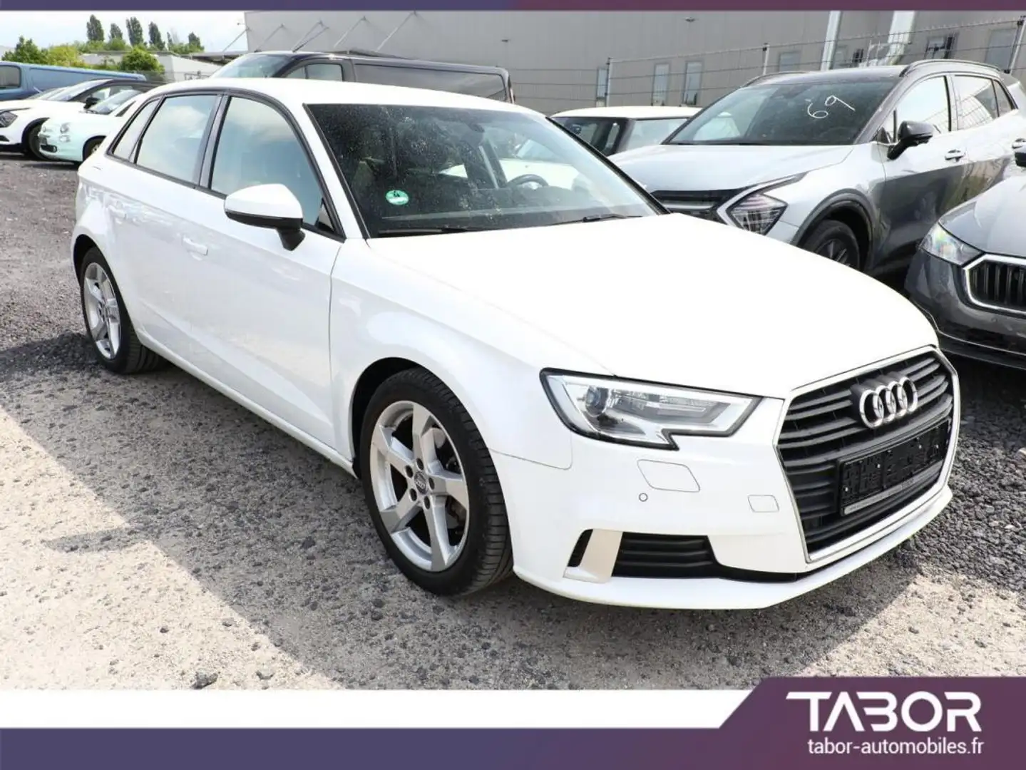 Audi A3 35 TFSI 150 Sport GPS radars Blanc - 2