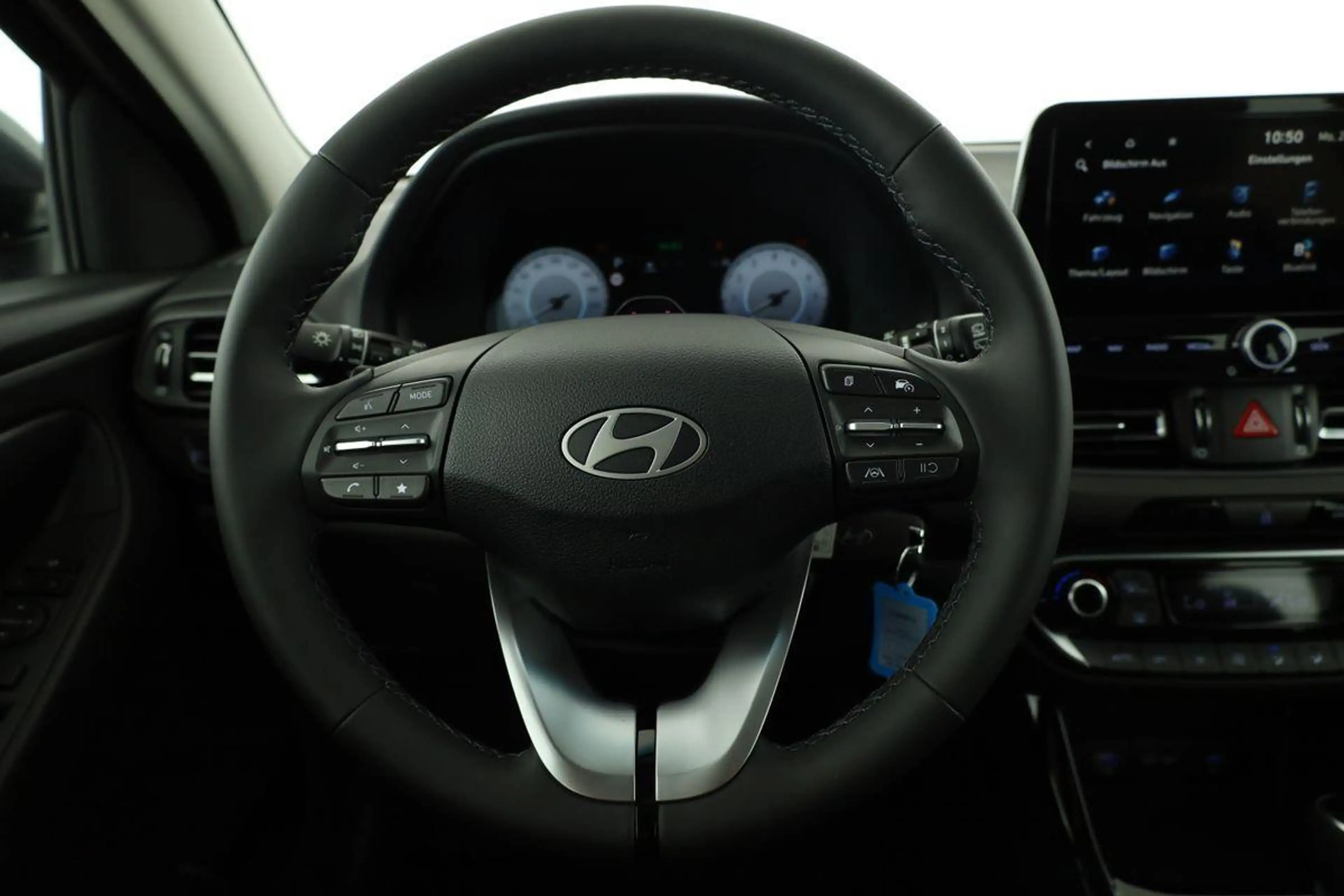 Hyundai i30 Kombi 1.6 T-GDI DCT, Navi, Kamera, 16-Zoll, 5 J... — photo 5