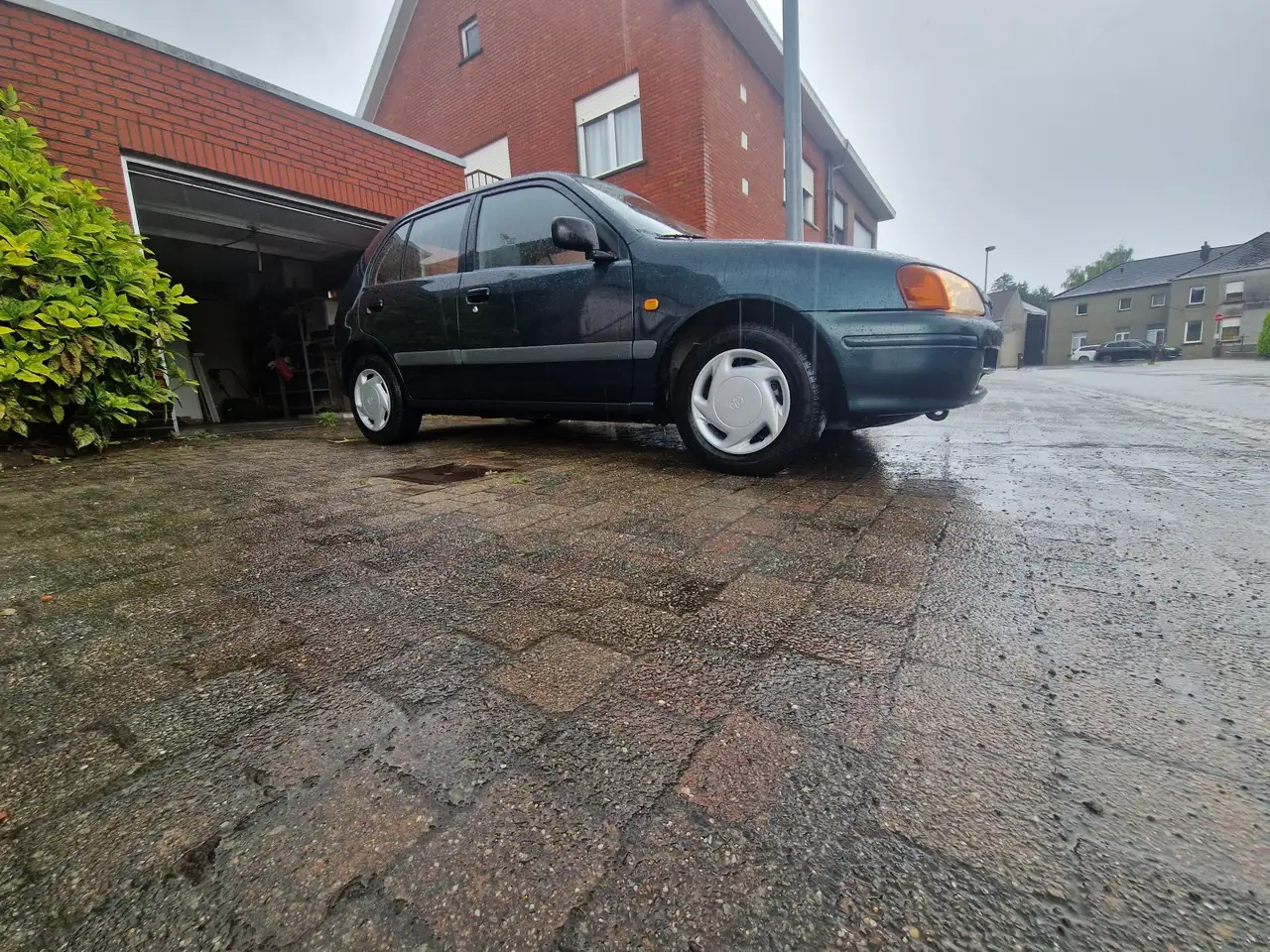 Toyota Starlet 1.3i 16v XT, foto 6