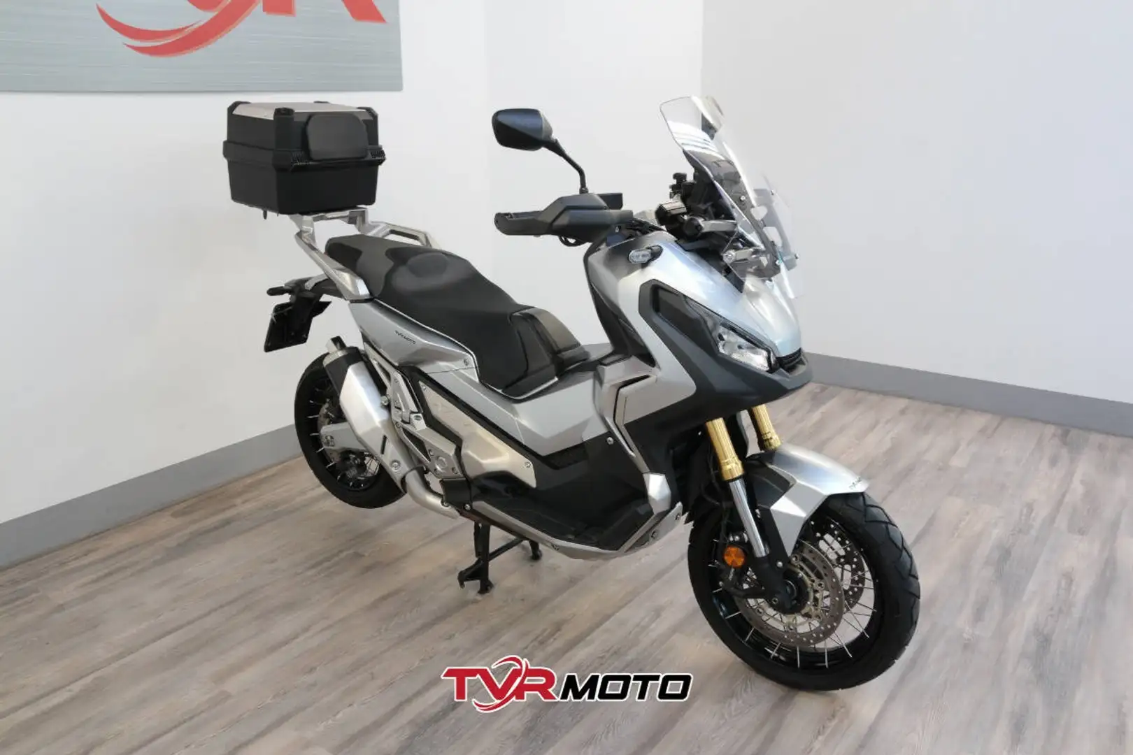 Honda X-ADV 750 DCT Abs my18 Wit - 1